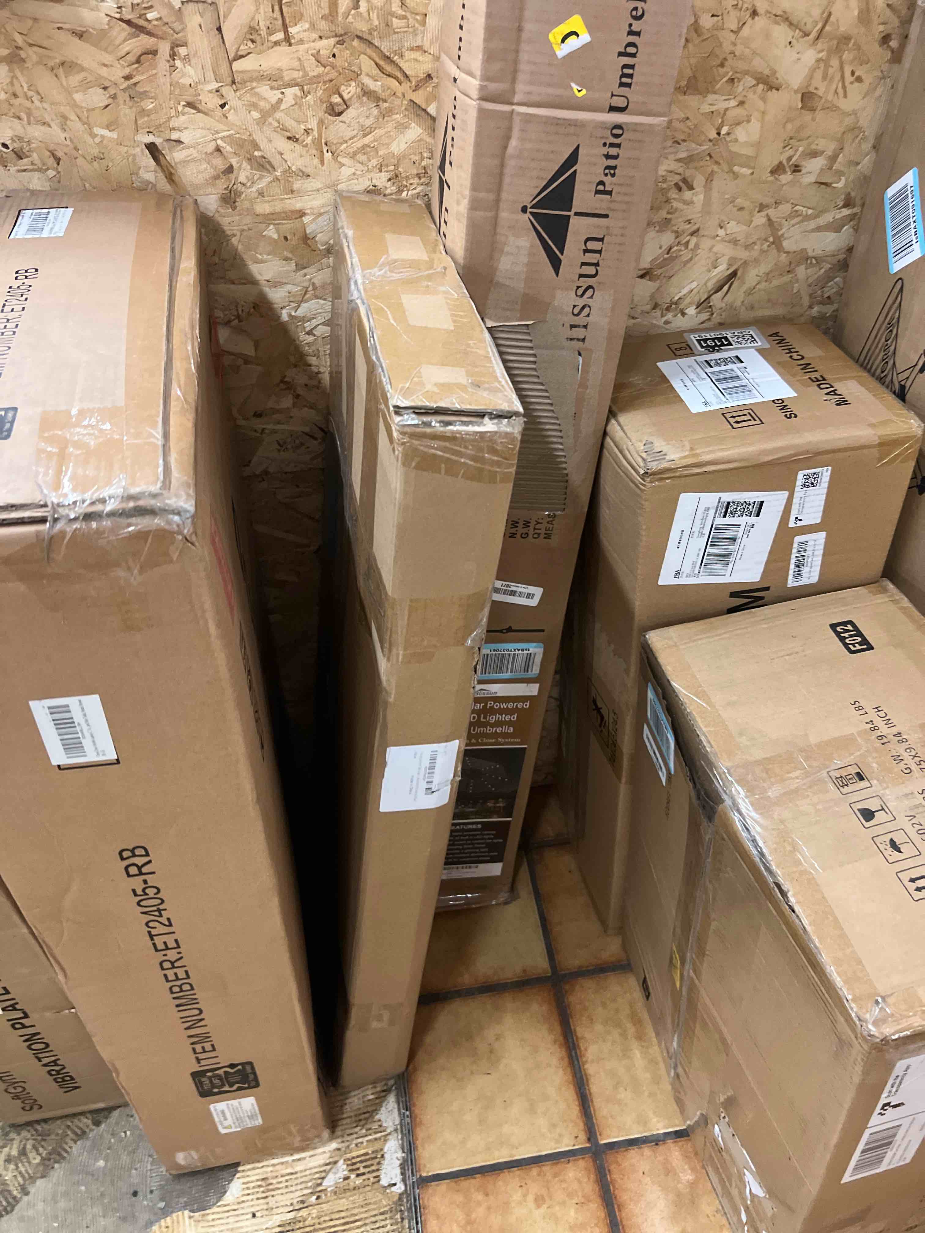 https://s3.amazonaws.com/lotting-images-prod/phillipi/GRA1901193_1755200911745.jpeg