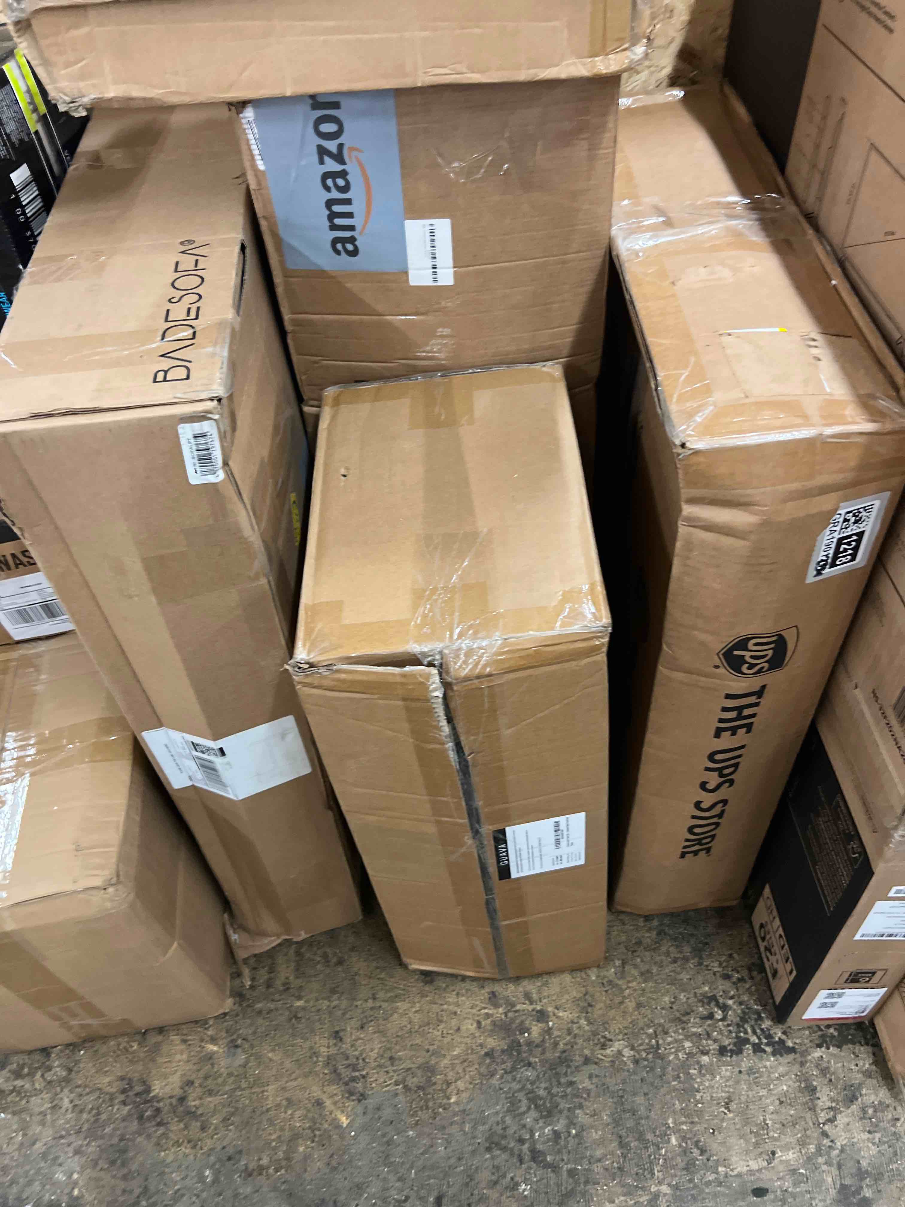 https://s3.amazonaws.com/lotting-images-prod/phillipi/GRA1901257_1755264867735.jpeg