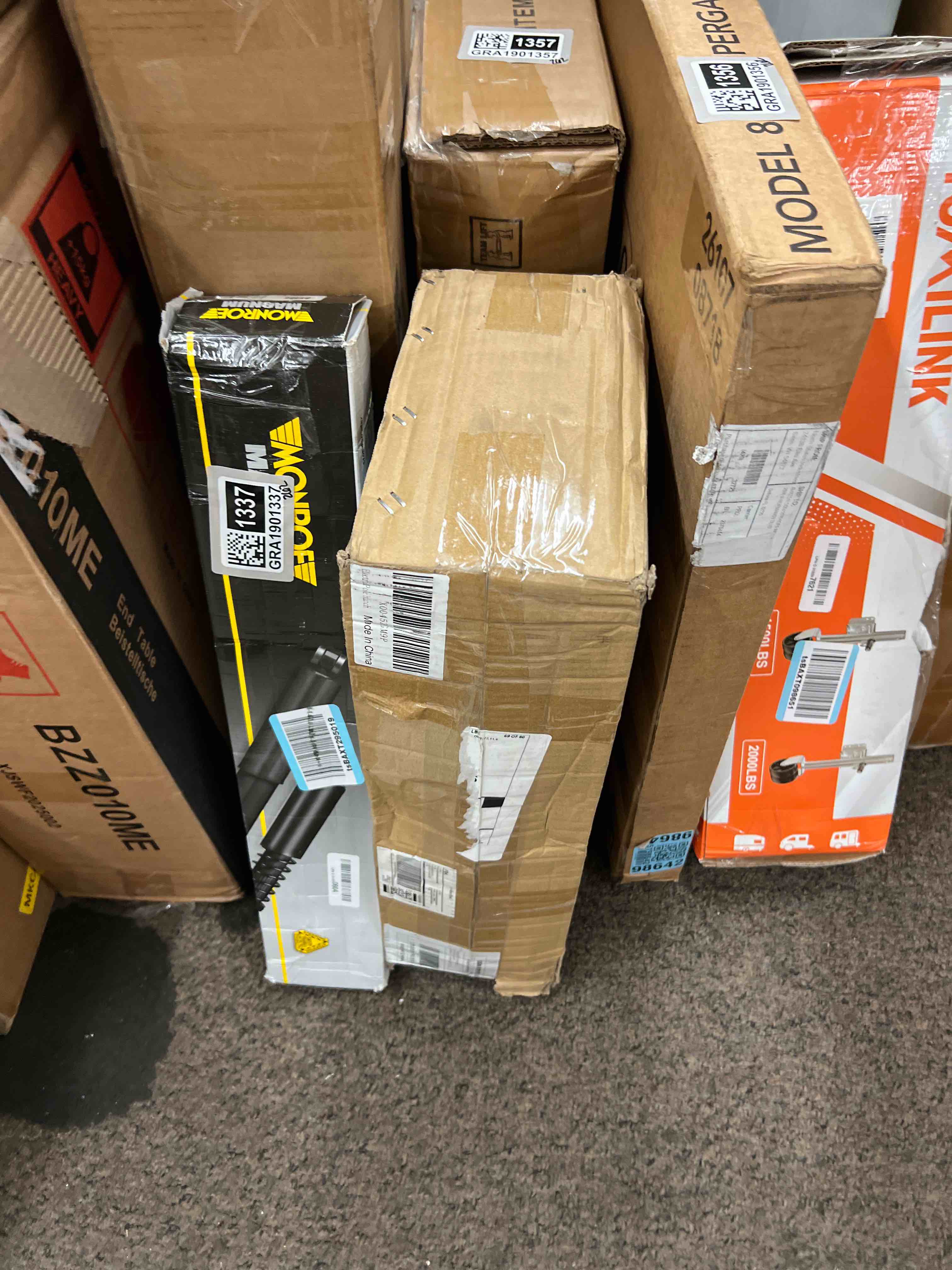 https://s3.amazonaws.com/lotting-images-prod/phillipi/GRA1901336_1755794966317.jpeg
