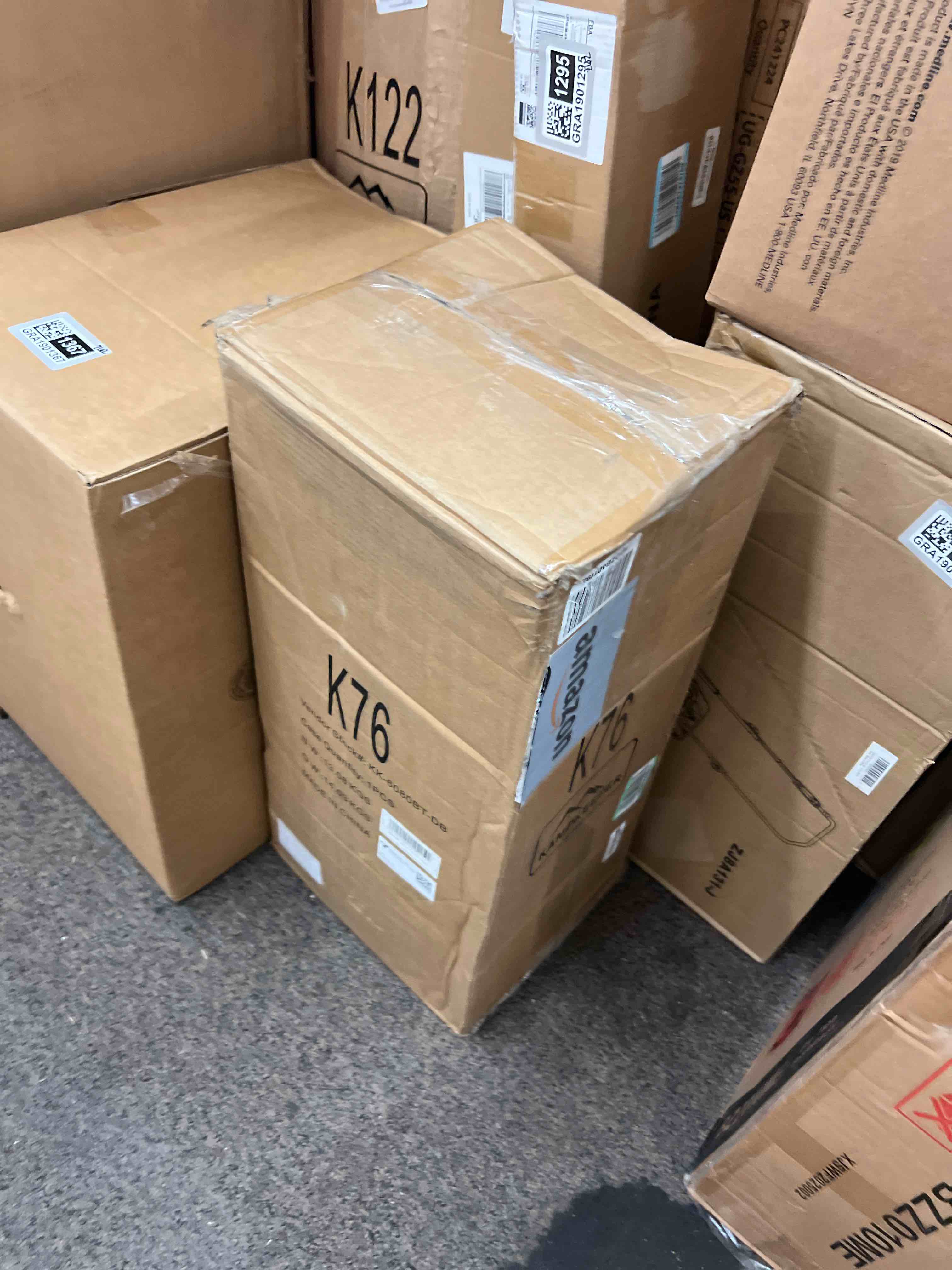 https://s3.amazonaws.com/lotting-images-prod/phillipi/GRA1901363_1755791961865.jpeg