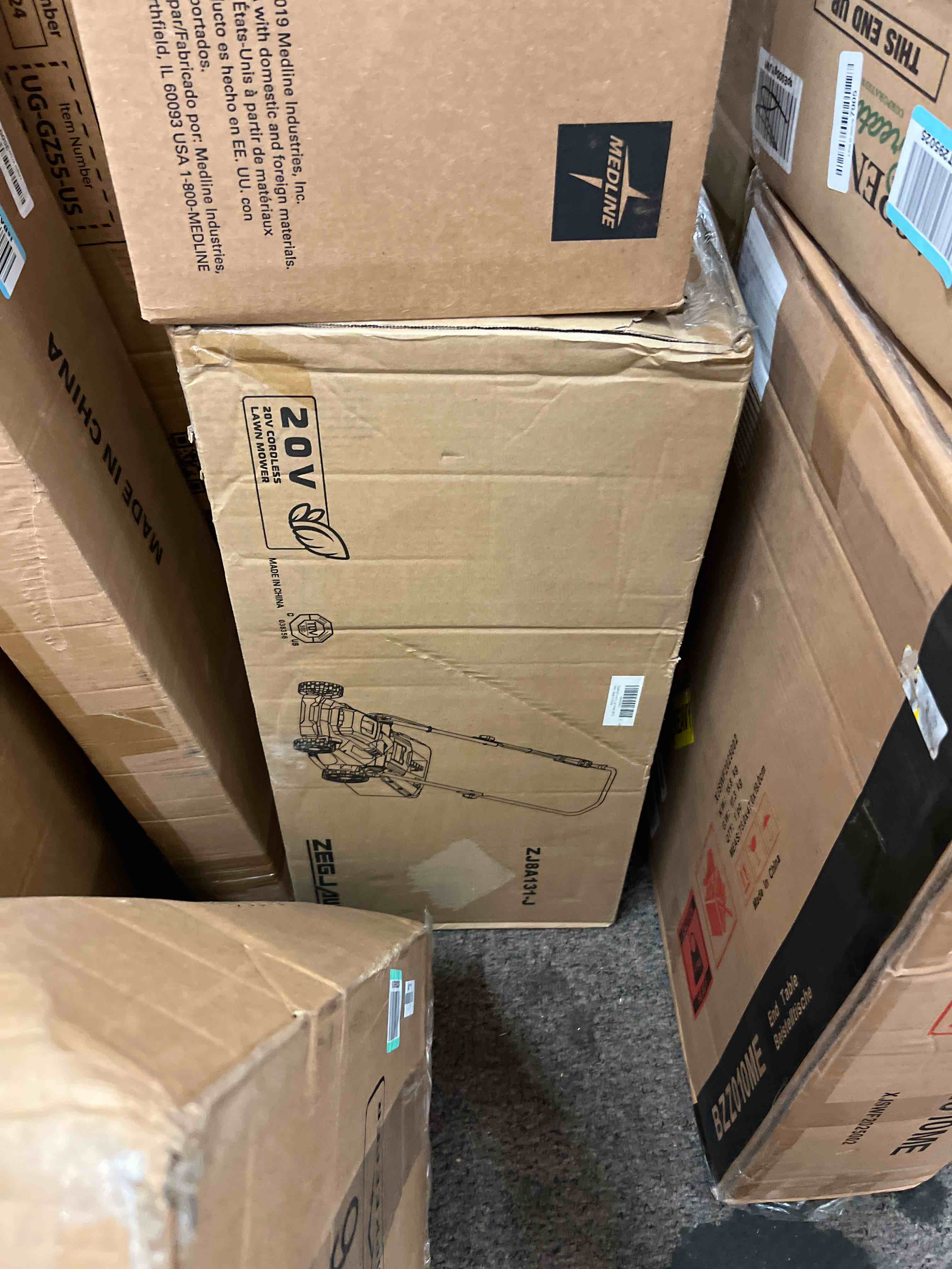 https://s3.amazonaws.com/lotting-images-prod/phillipi/GRA1901365_1755788651105.jpeg
