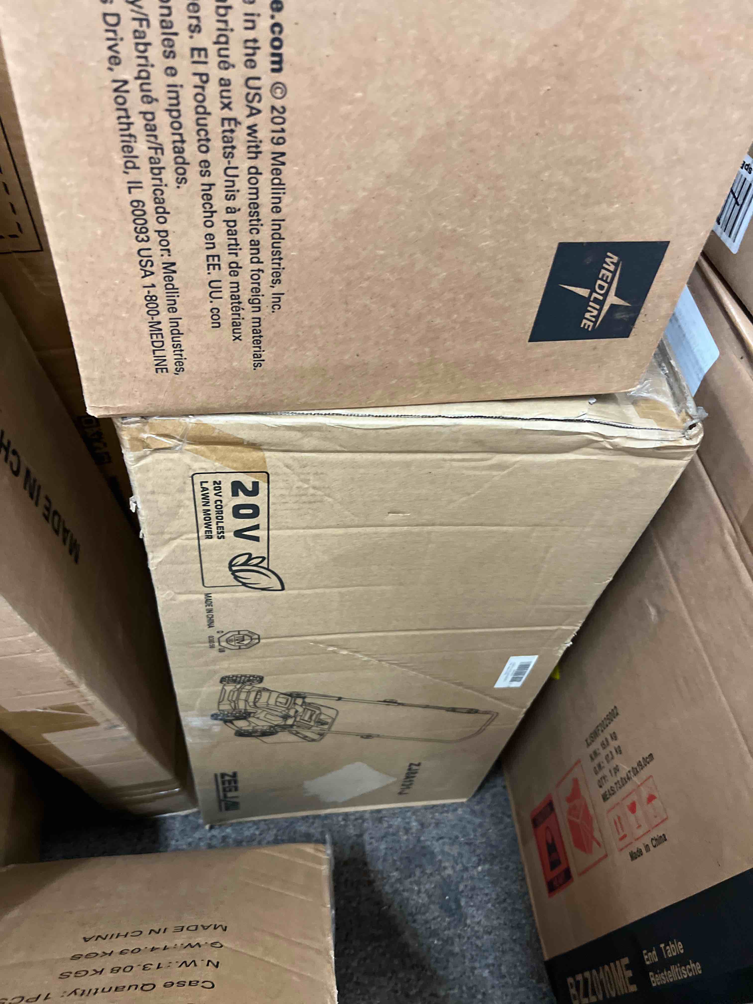 https://s3.amazonaws.com/lotting-images-prod/phillipi/GRA1901365_1755788652479.jpeg