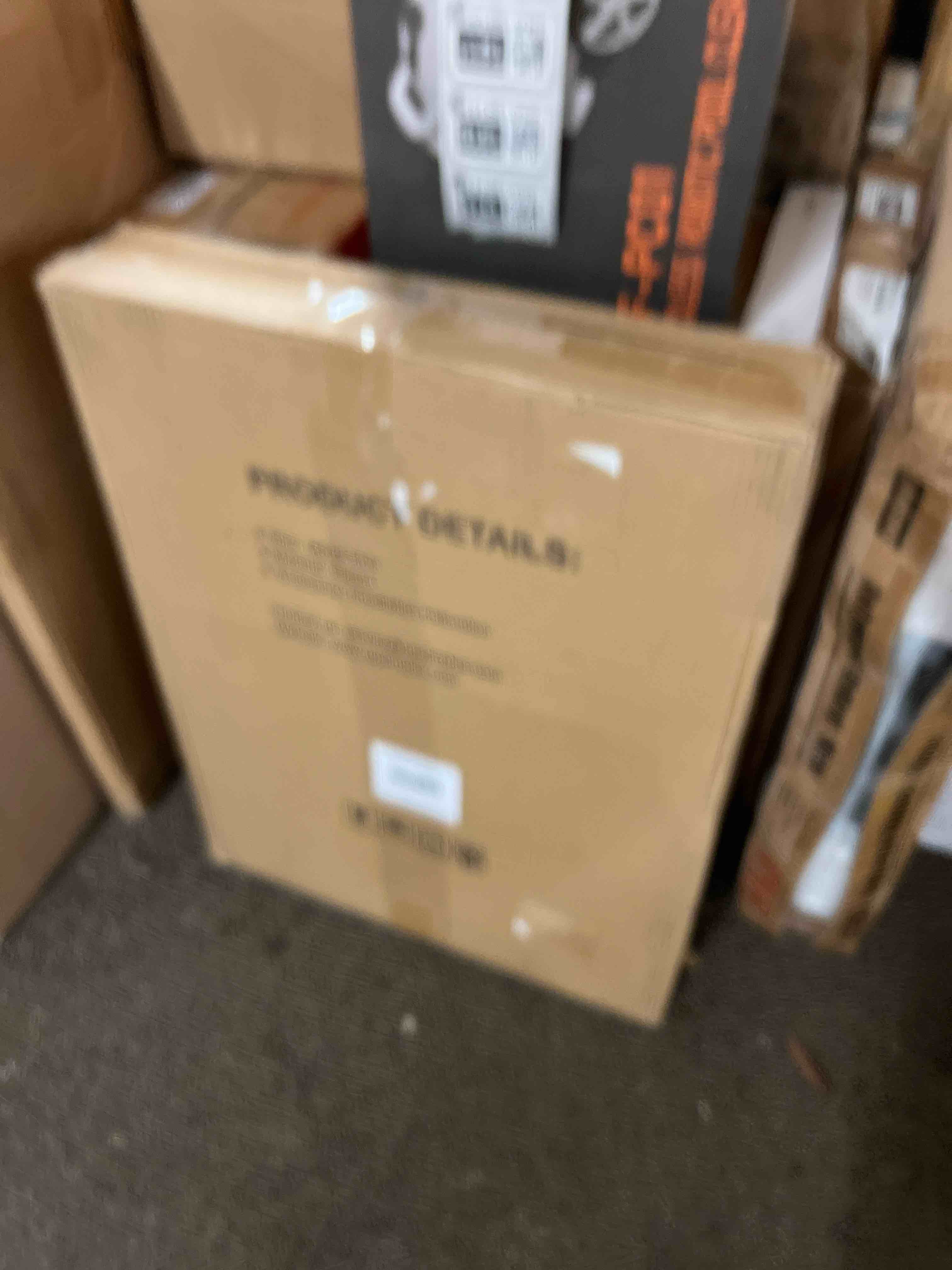 https://s3.amazonaws.com/lotting-images-prod/phillipi/GRA1901387_1755825840412.jpeg