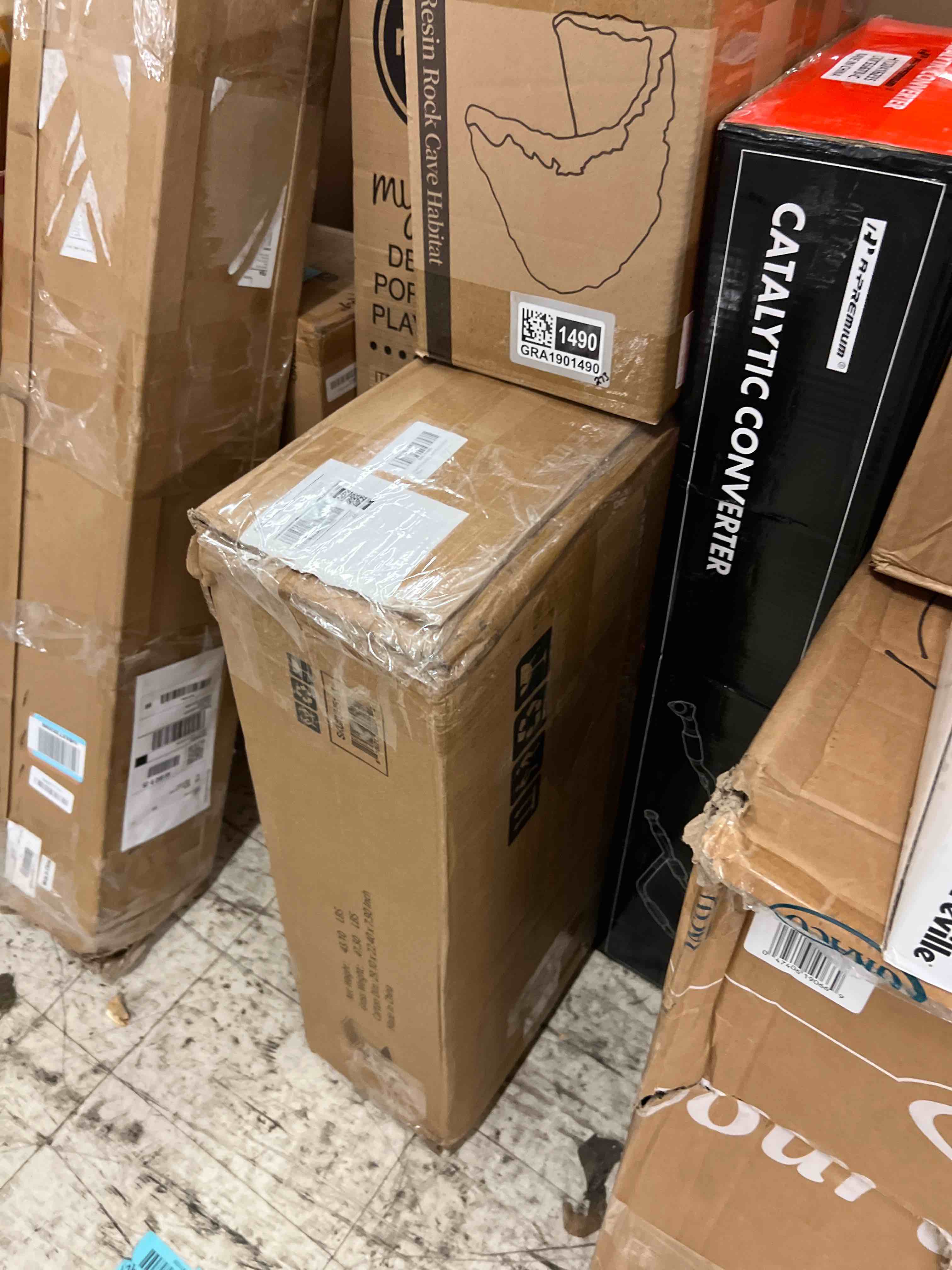 https://s3.amazonaws.com/lotting-images-prod/phillipi/GRA1901489_1755835659064.jpeg