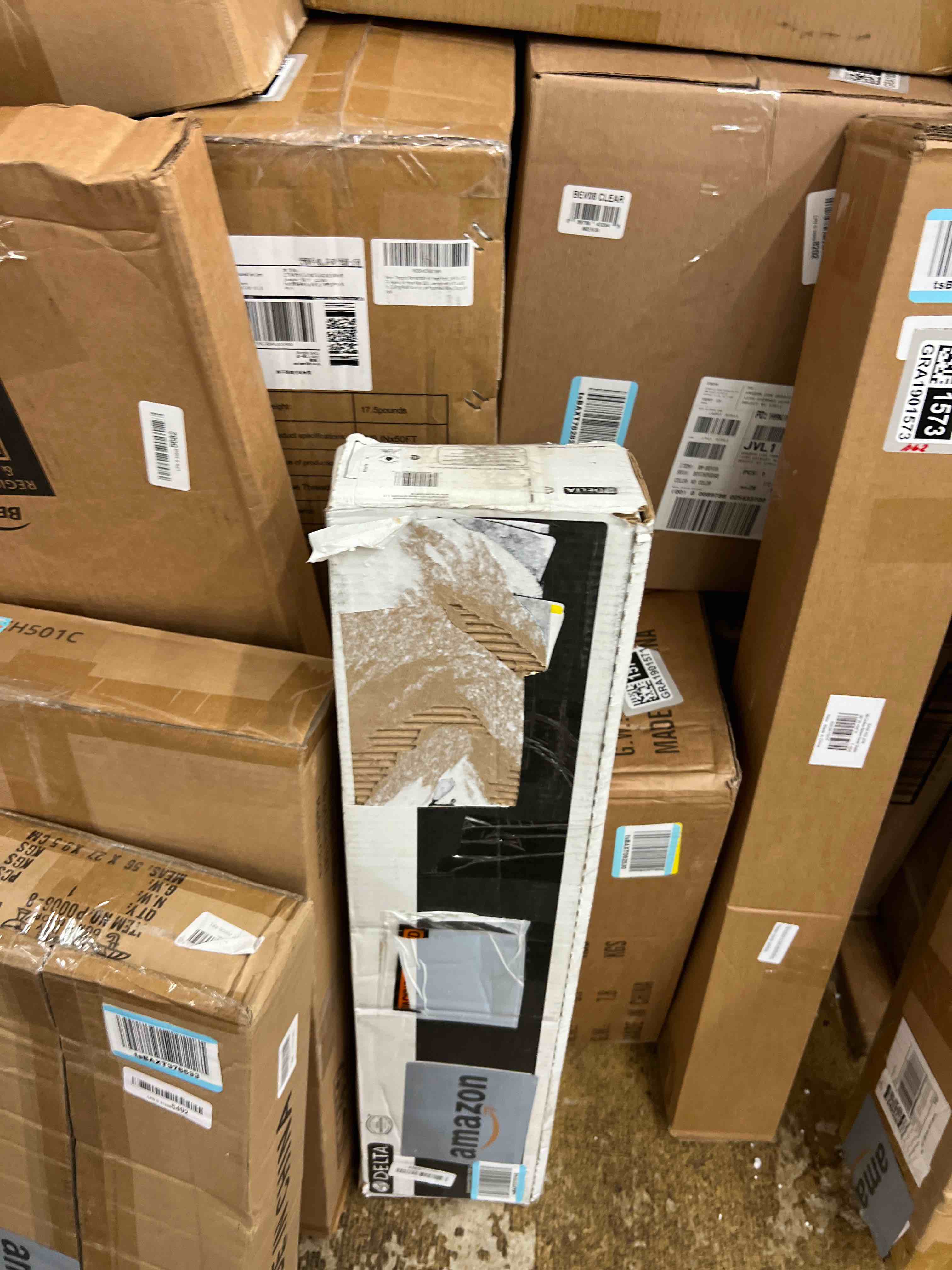 https://s3.amazonaws.com/lotting-images-prod/phillipi/GRA1901595_1756221939163.jpeg