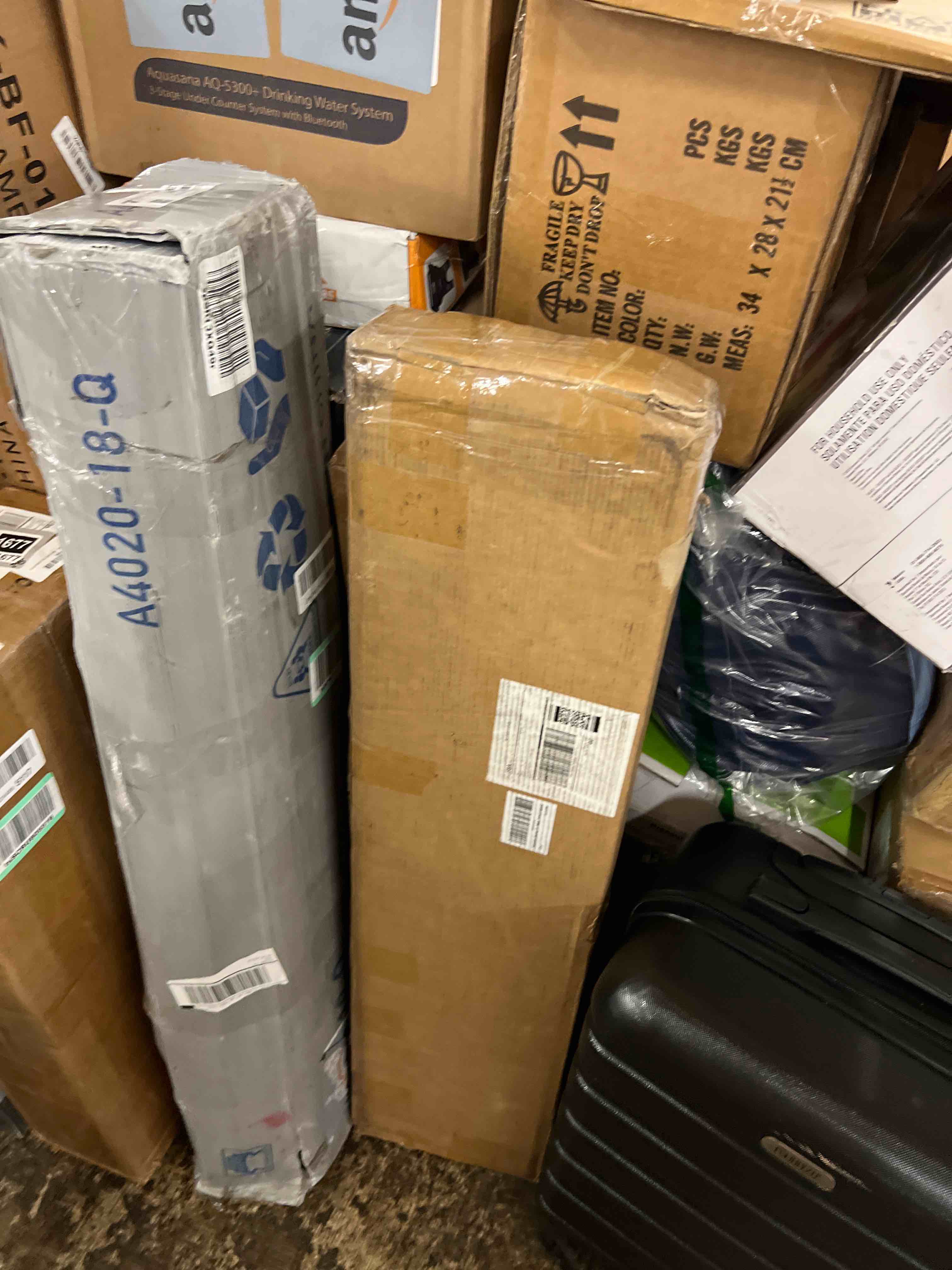 https://s3.amazonaws.com/lotting-images-prod/phillipi/GRA1901656_1756236075974.jpeg