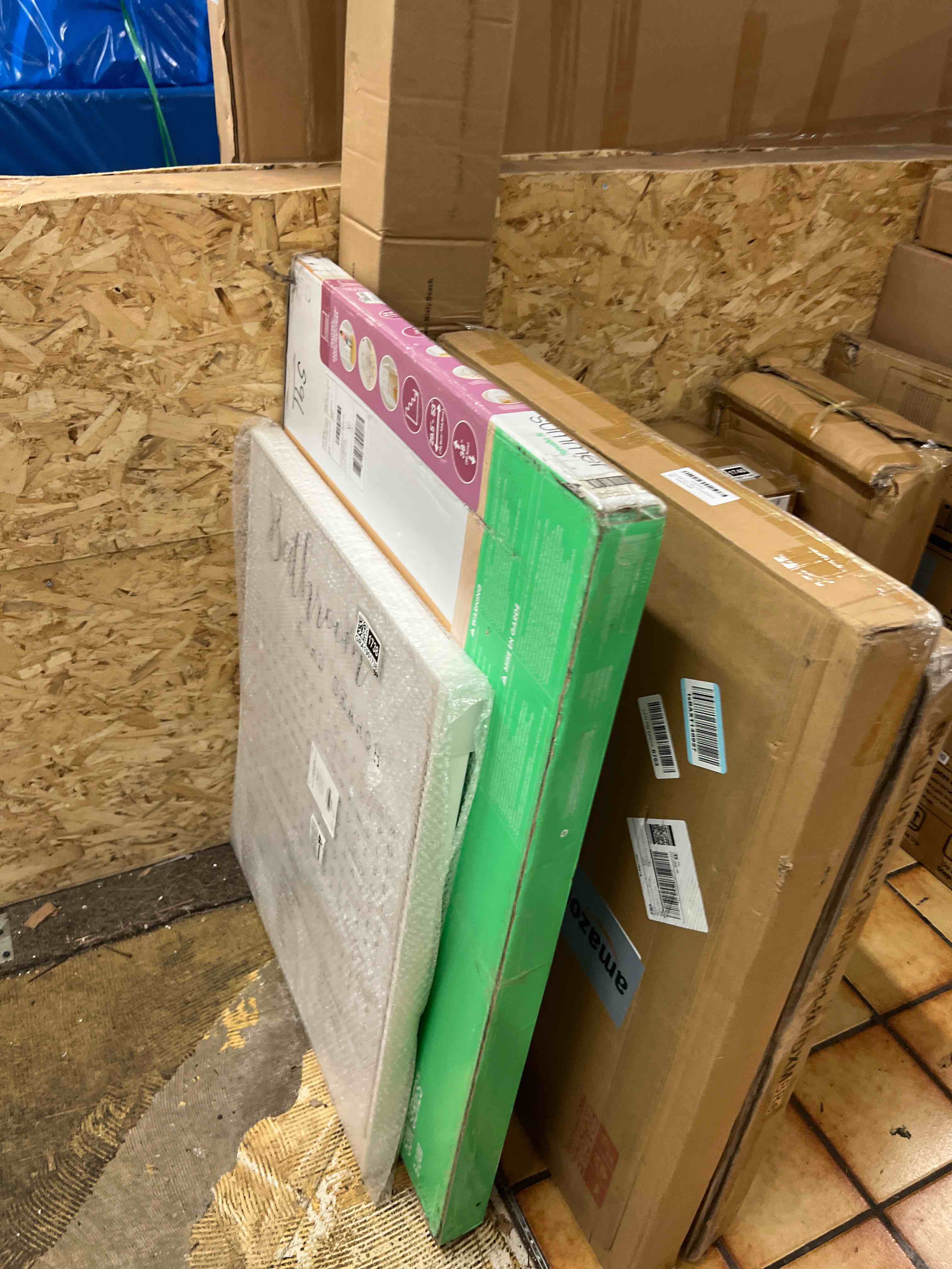 https://s3.amazonaws.com/lotting-images-prod/phillipi/GRA1901737_1756326946915.jpeg