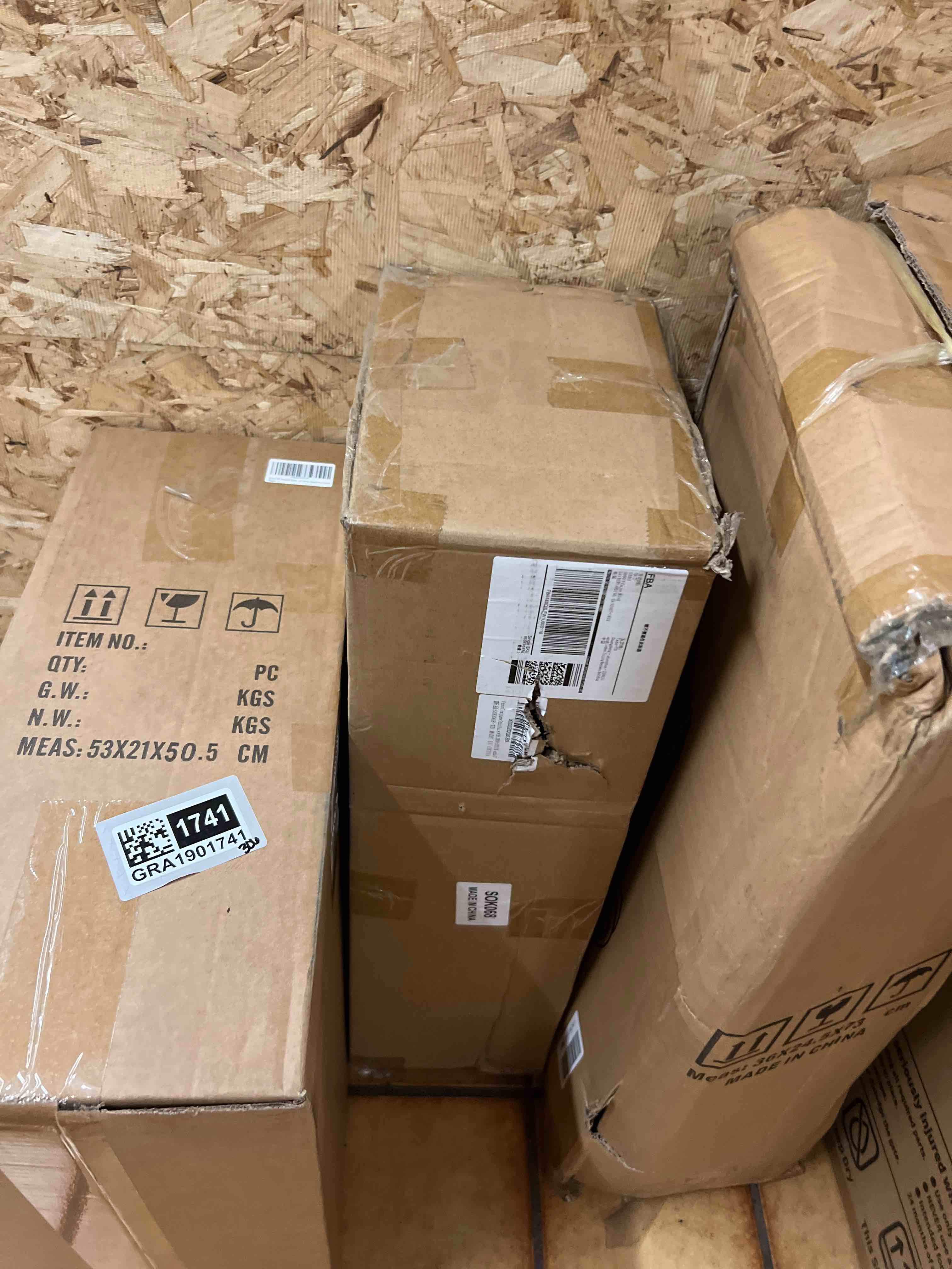 https://s3.amazonaws.com/lotting-images-prod/phillipi/GRA1901740_1756326363805.jpeg