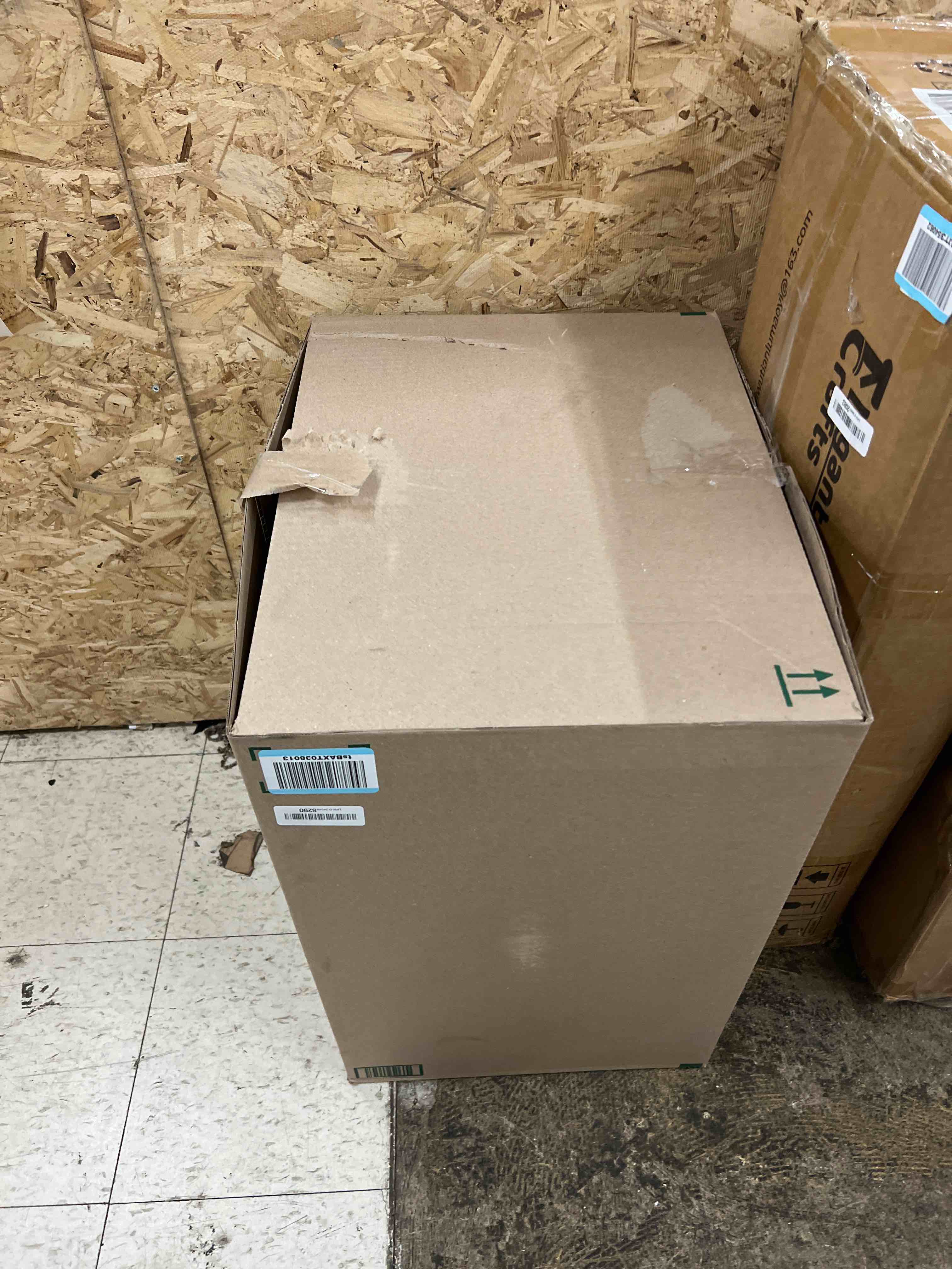 https://s3.amazonaws.com/lotting-images-prod/phillipi/GRA1901806_1756388677911.jpeg