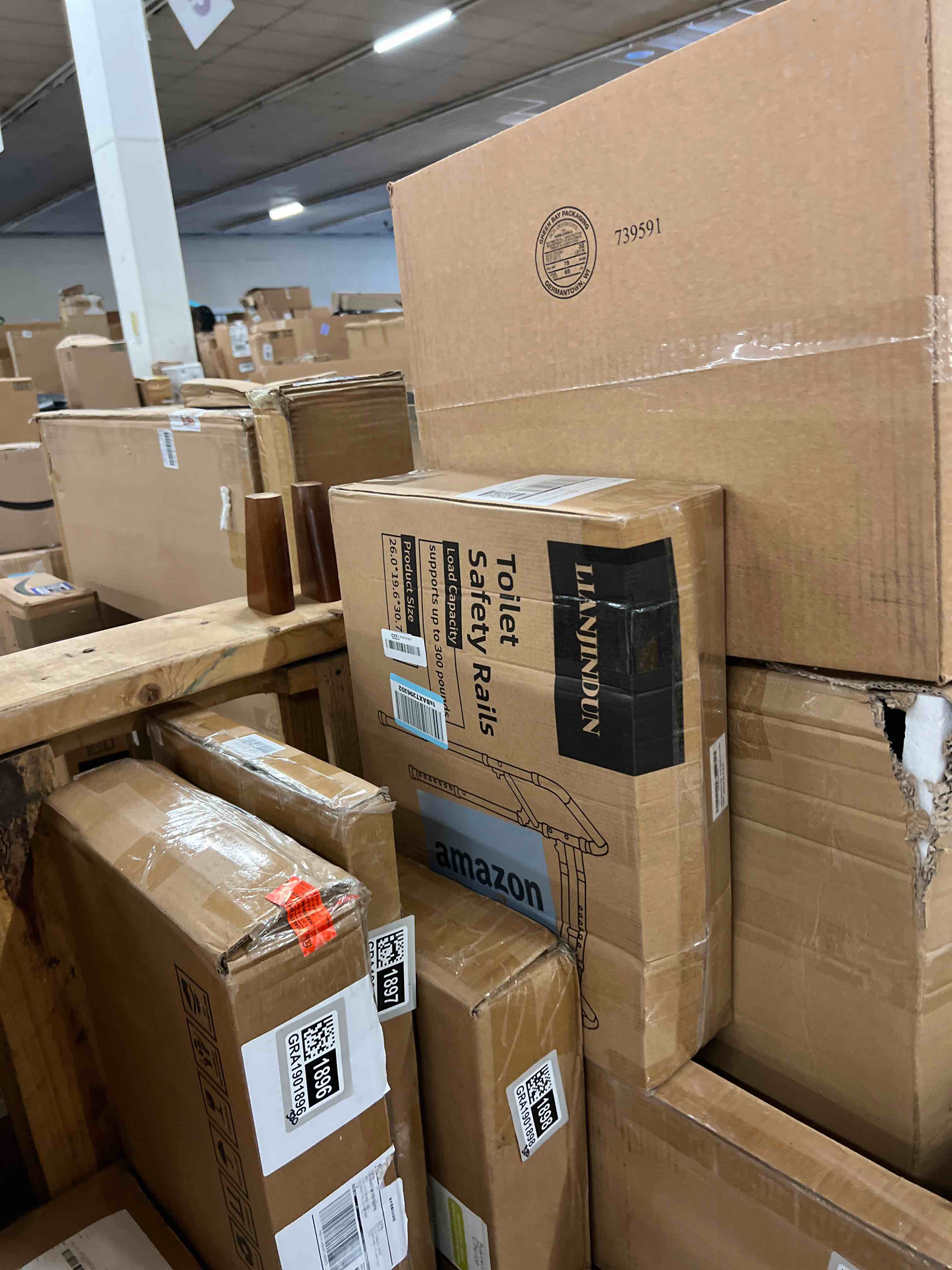 https://s3.amazonaws.com/lotting-images-prod/phillipi/GRA1901869_1756421062776.jpeg