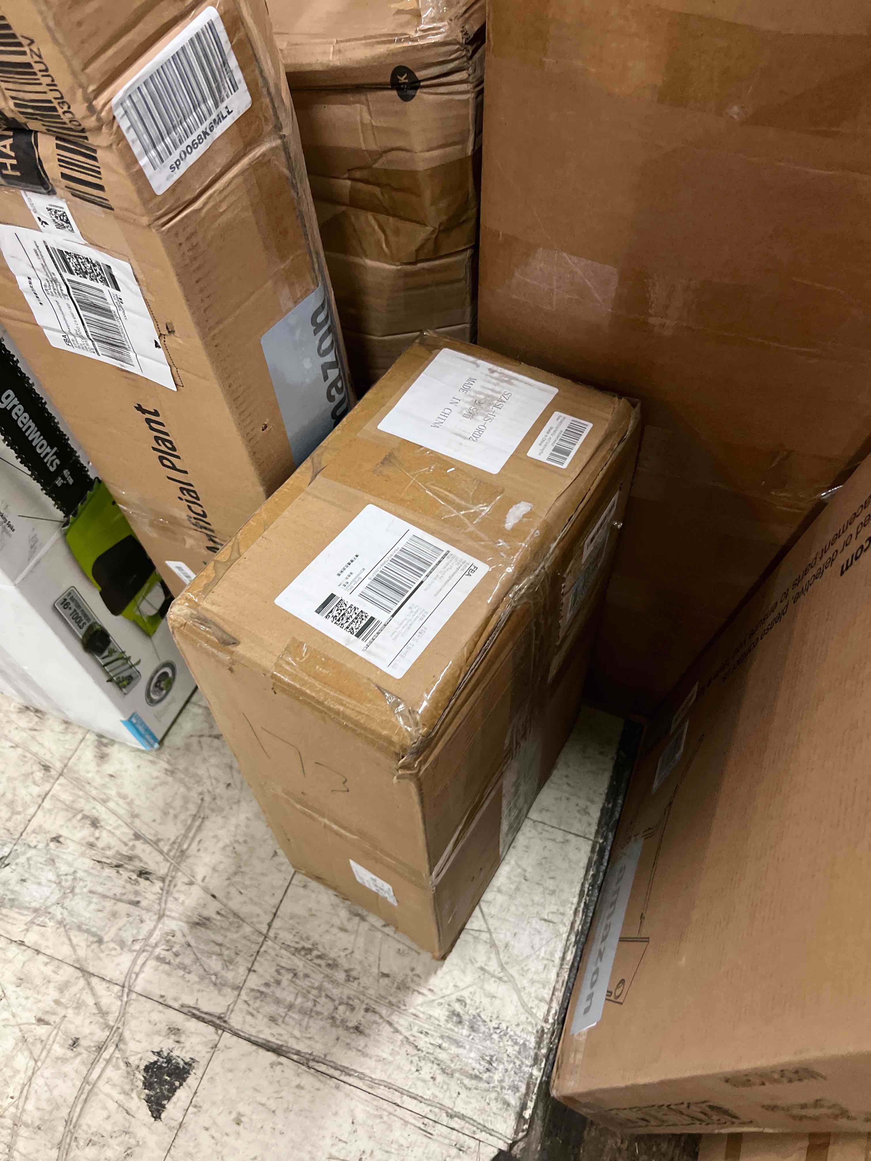 https://s3.amazonaws.com/lotting-images-prod/phillipi/GRA1901875_1756420686449.jpeg