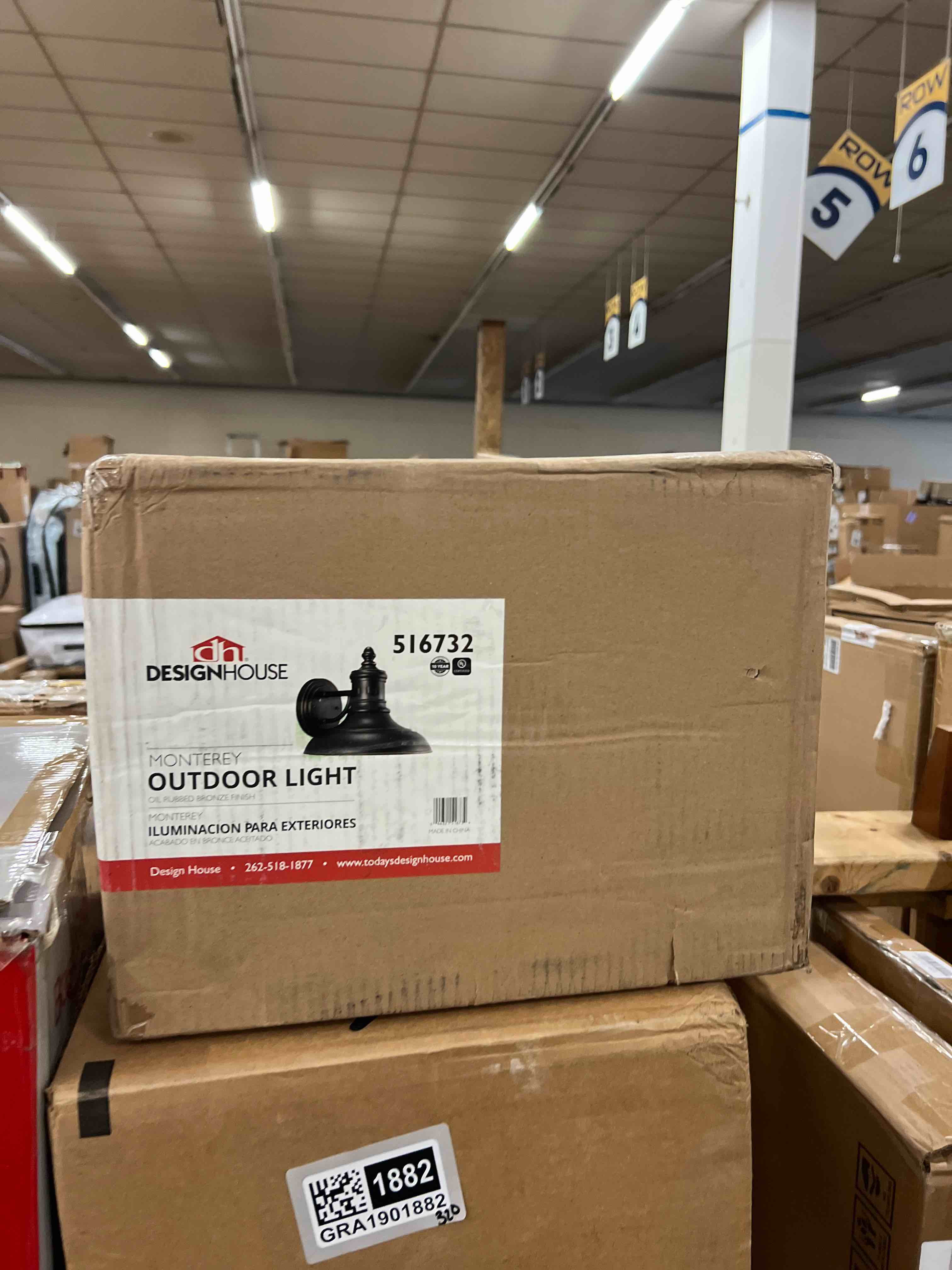 https://s3.amazonaws.com/lotting-images-prod/phillipi/GRA1901878_1756419258203.jpeg