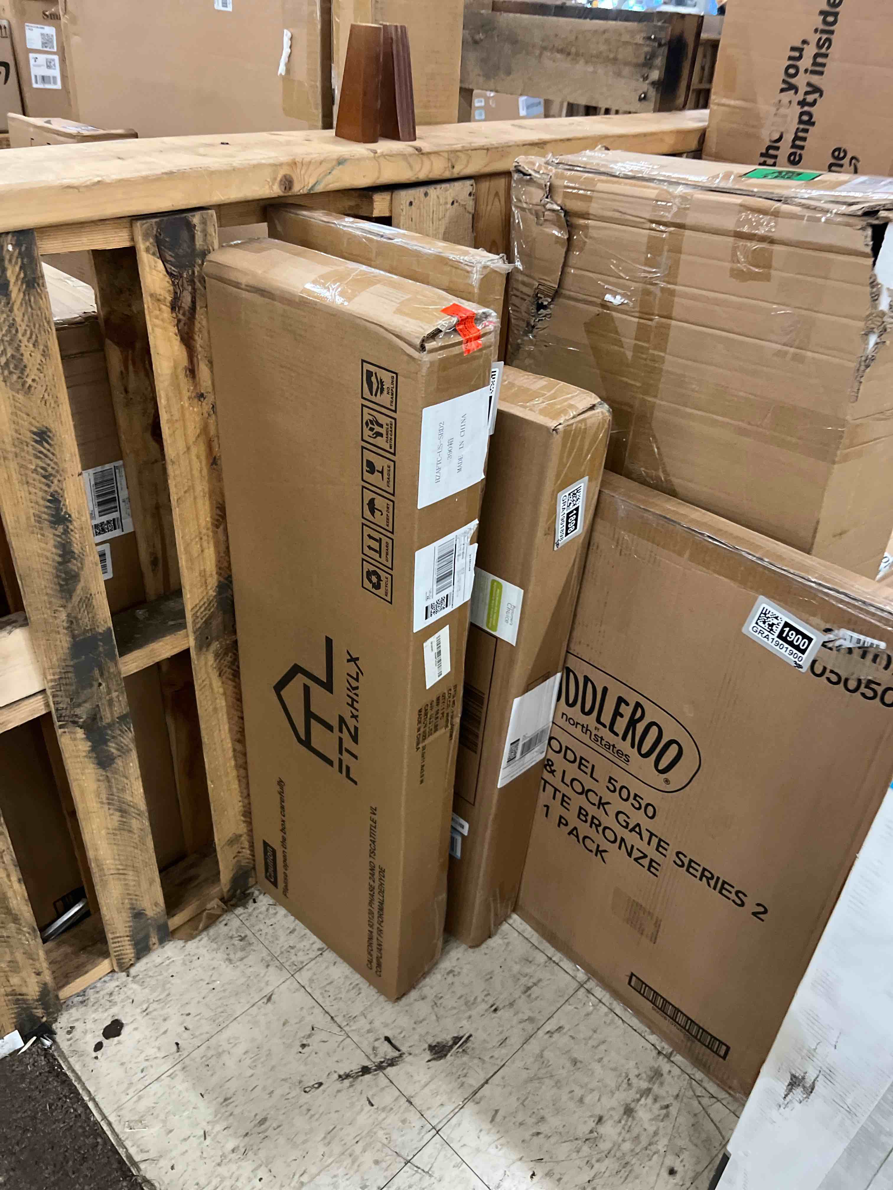 https://s3.amazonaws.com/lotting-images-prod/phillipi/GRA1901896_1756416393293.jpeg