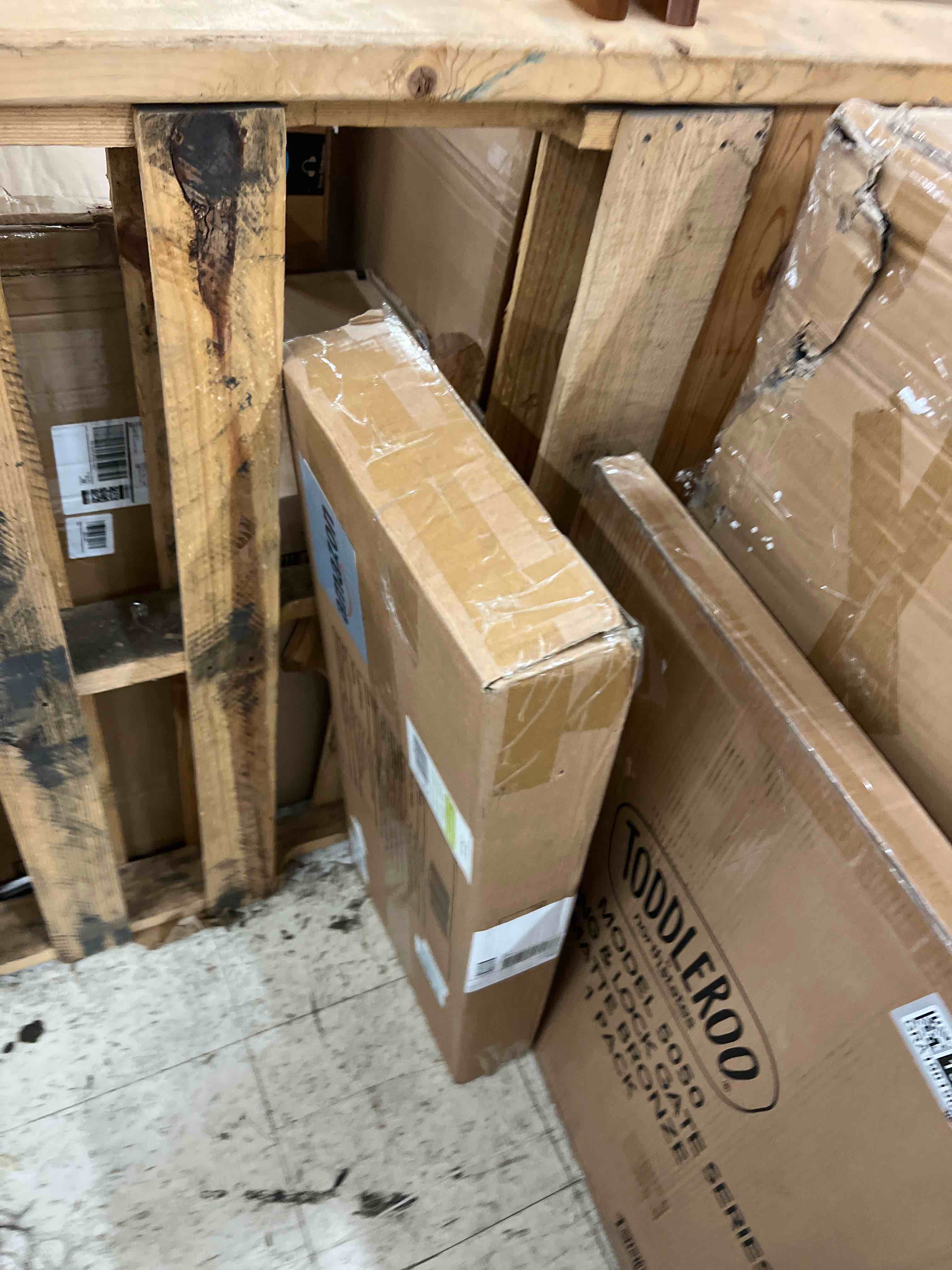 https://s3.amazonaws.com/lotting-images-prod/phillipi/GRA1901898_1756416287594.jpeg