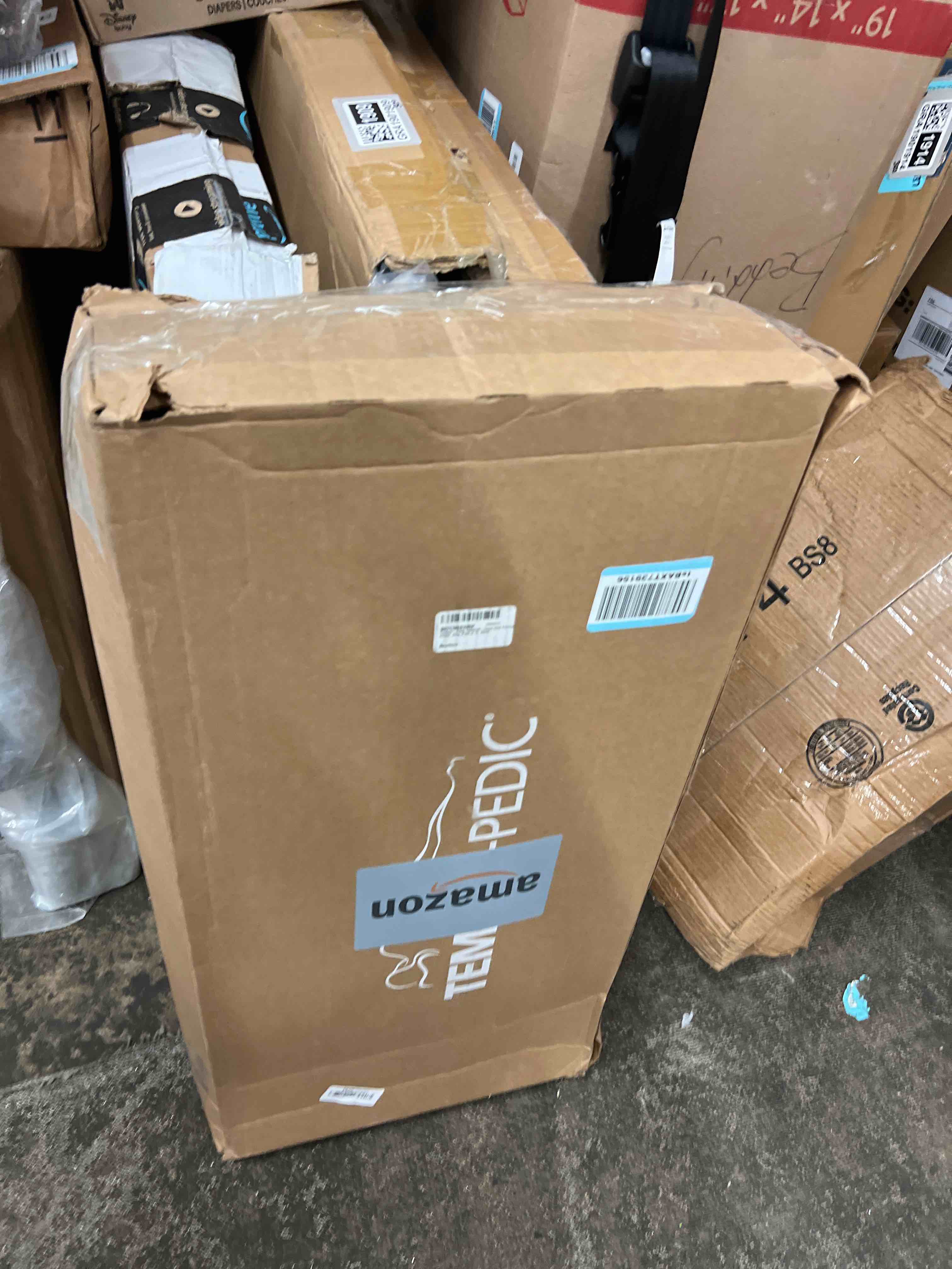 https://s3.amazonaws.com/lotting-images-prod/phillipi/GRA1901958_1756432243348.jpeg
