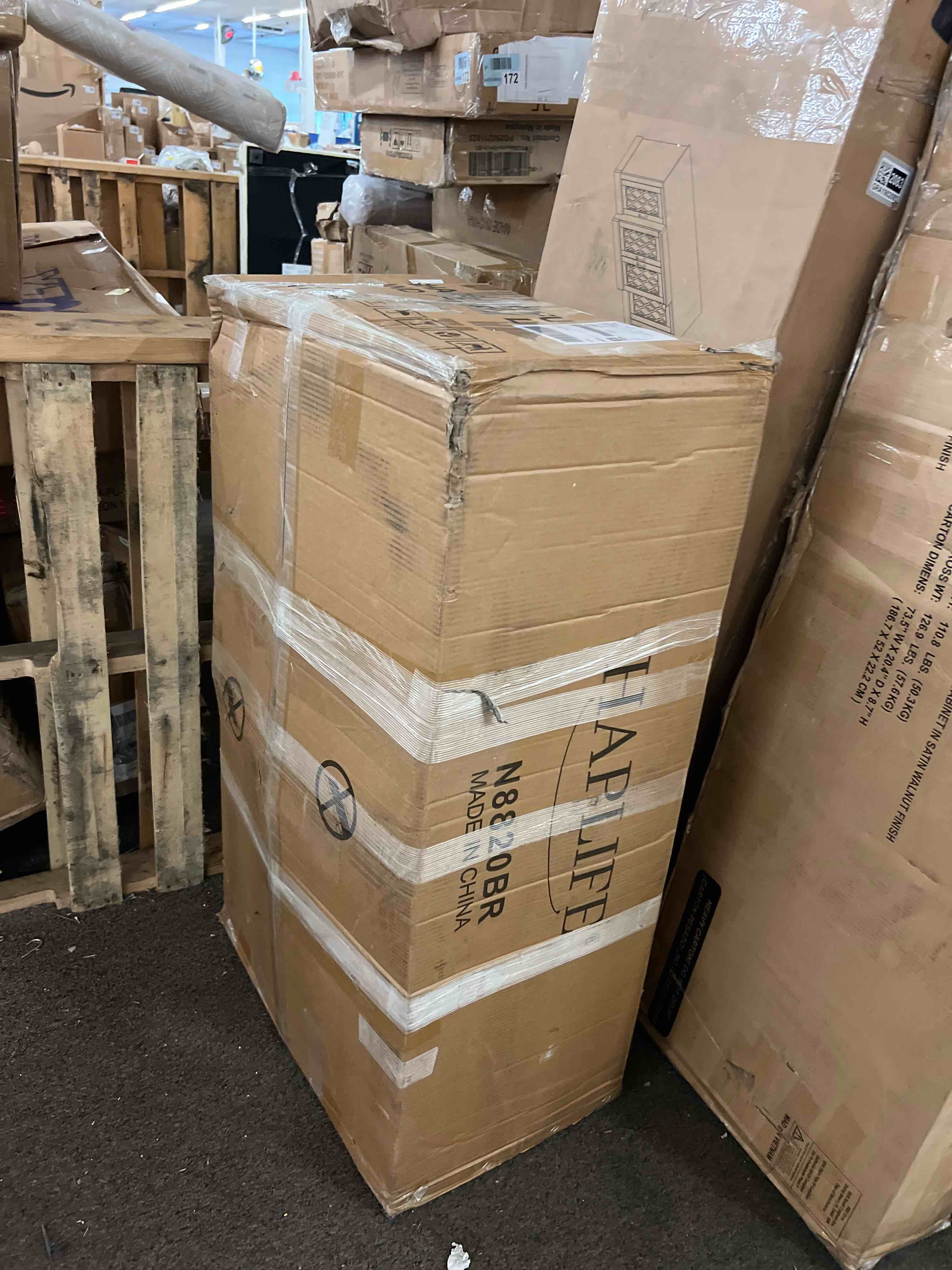 https://s3.amazonaws.com/lotting-images-prod/phillipi/GRA1902080_1756920354531.jpeg