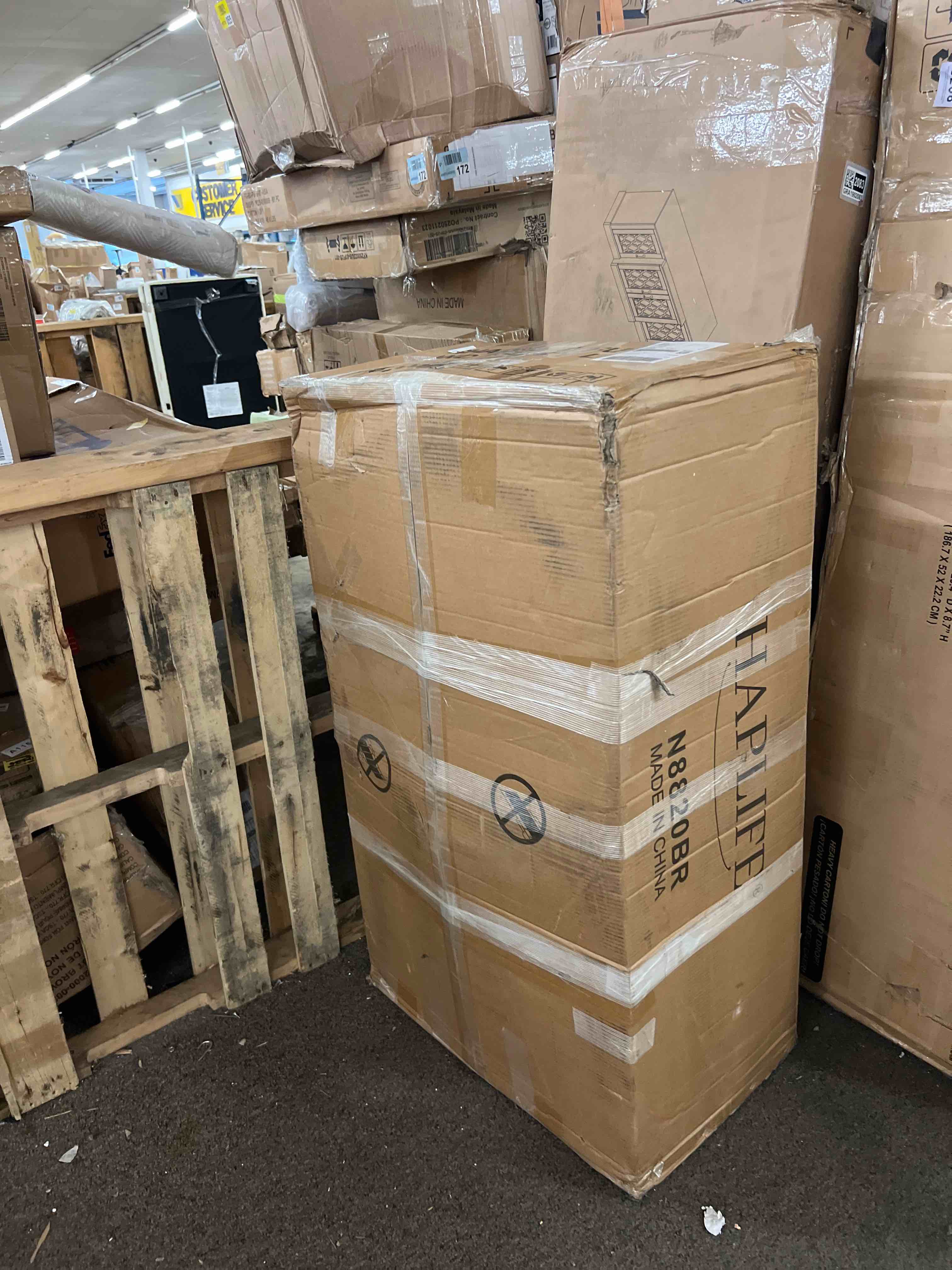 https://s3.amazonaws.com/lotting-images-prod/phillipi/GRA1902080_1756920355879.jpeg