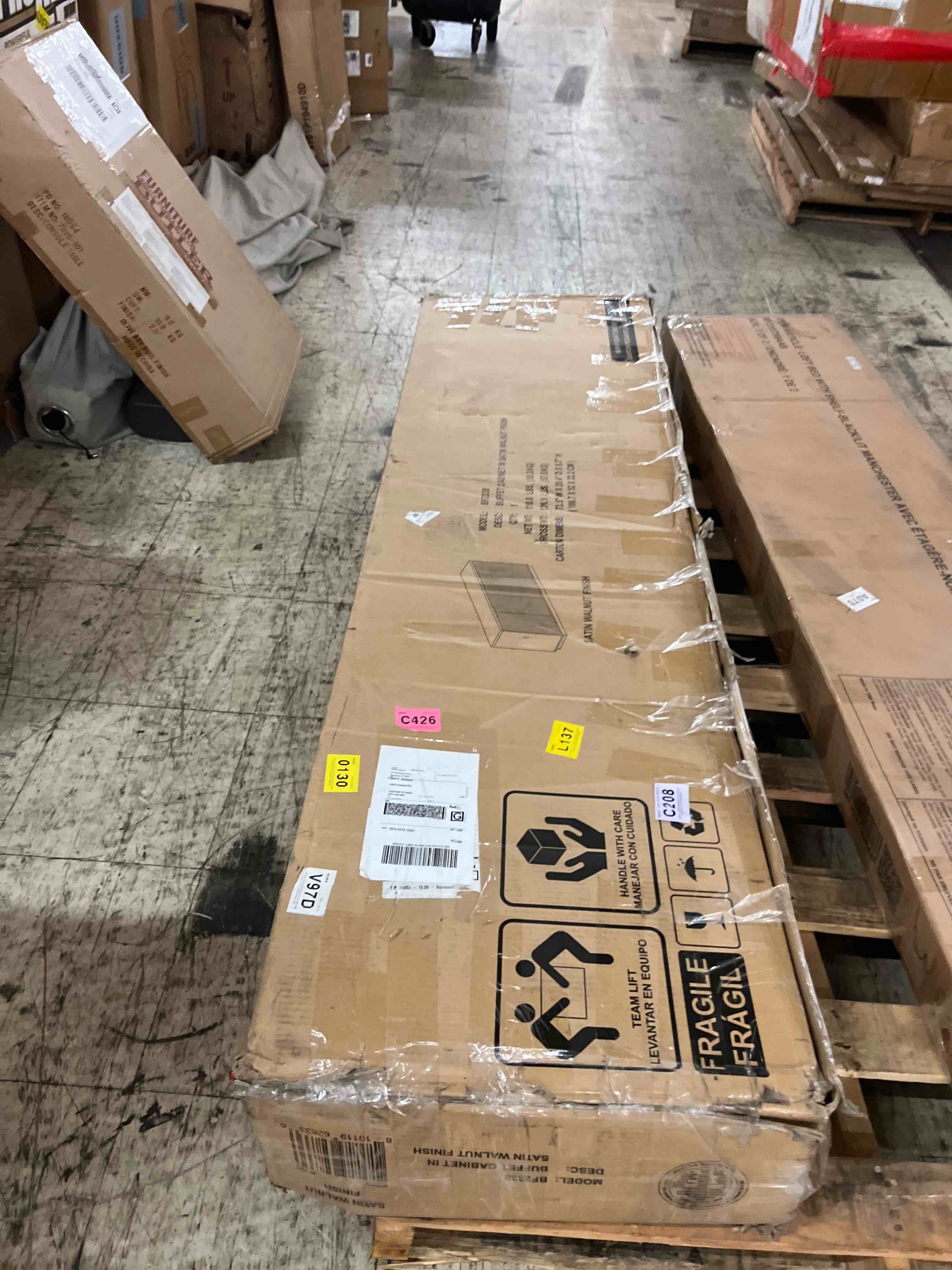 https://s3.amazonaws.com/lotting-images-prod/phillipi/GRA1902082_1756919565863.jpeg