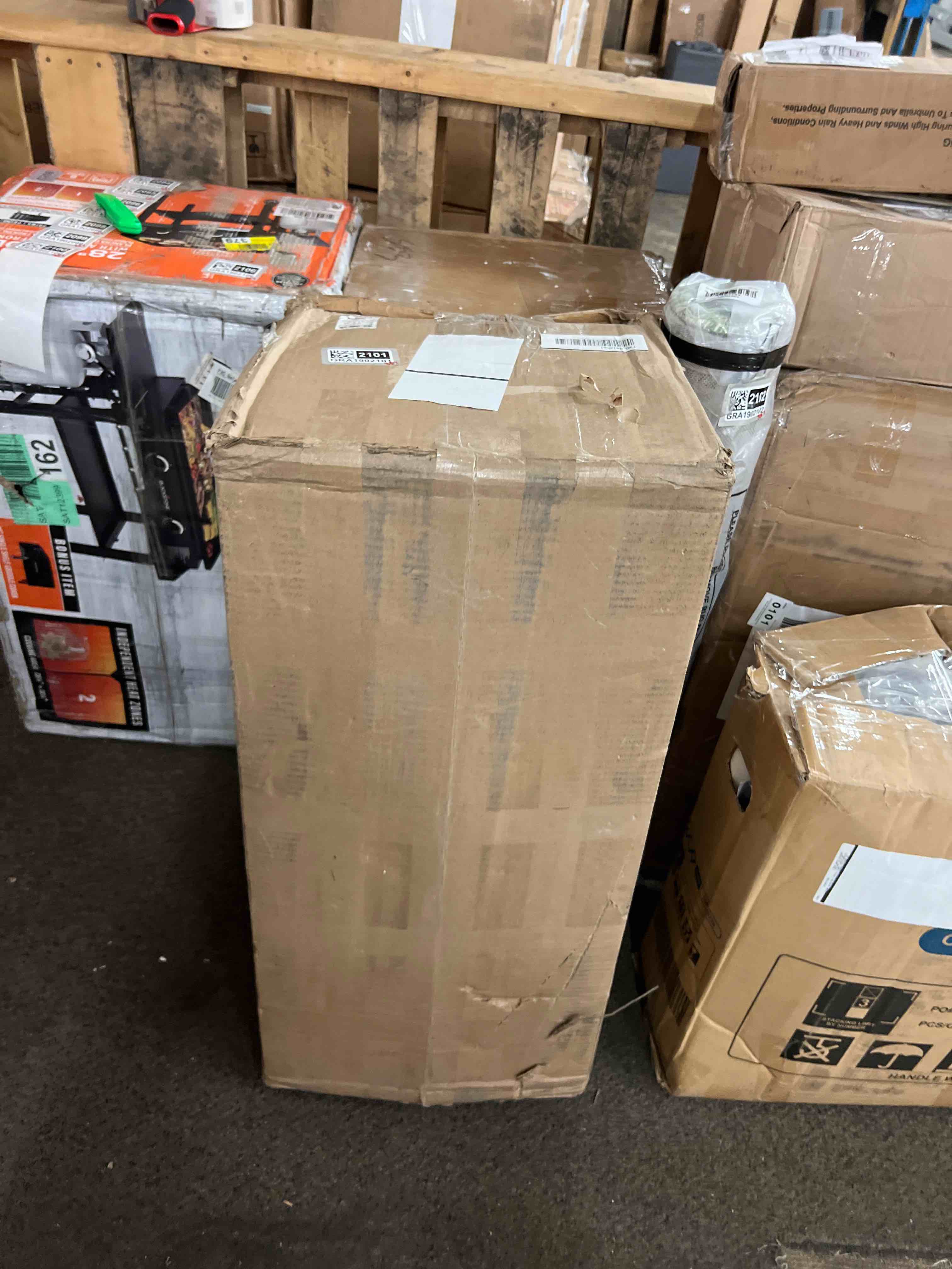 https://s3.amazonaws.com/lotting-images-prod/phillipi/GRA1902101_1756915021549.jpeg