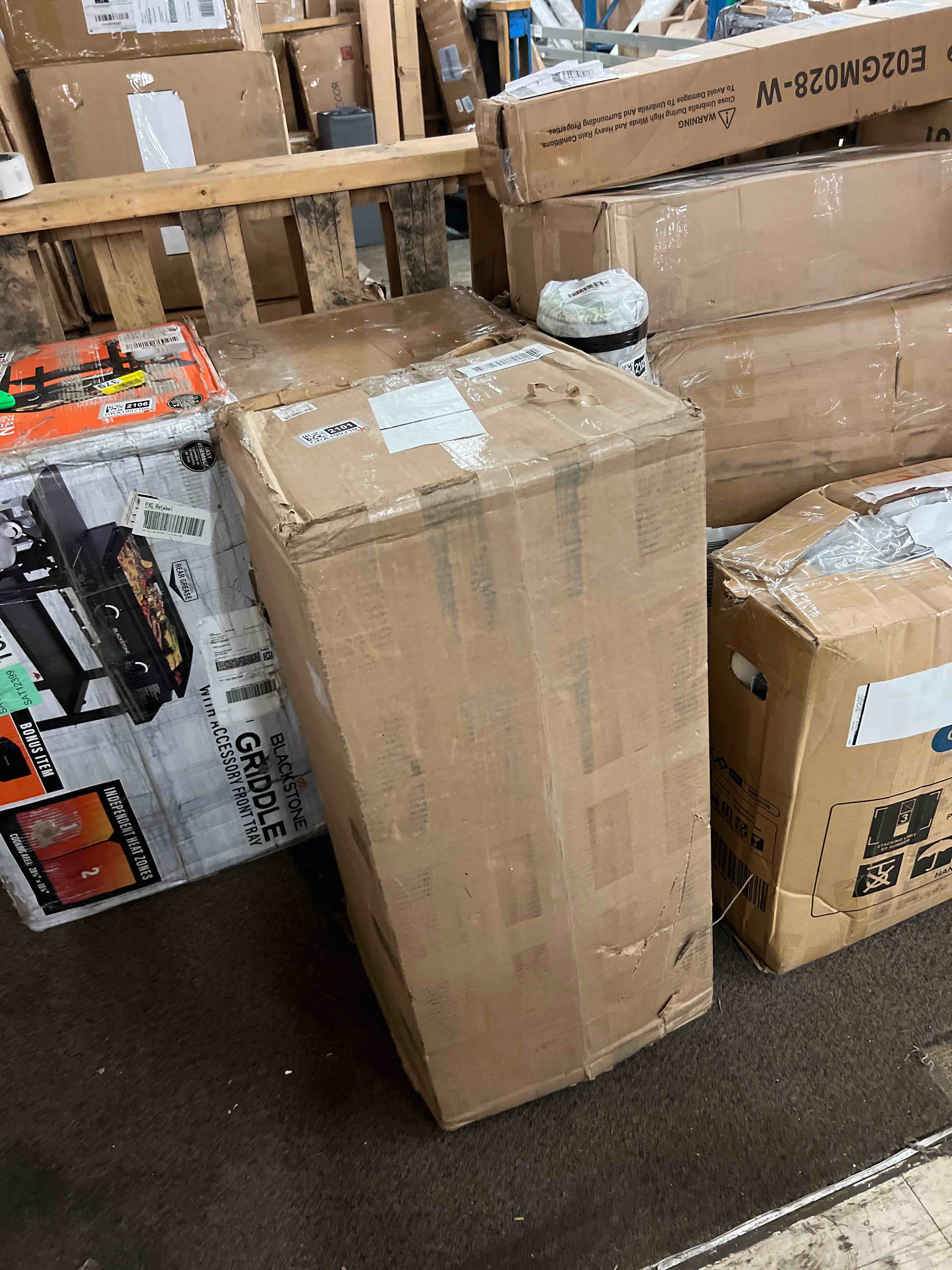 https://s3.amazonaws.com/lotting-images-prod/phillipi/GRA1902101_1756915023094.jpeg