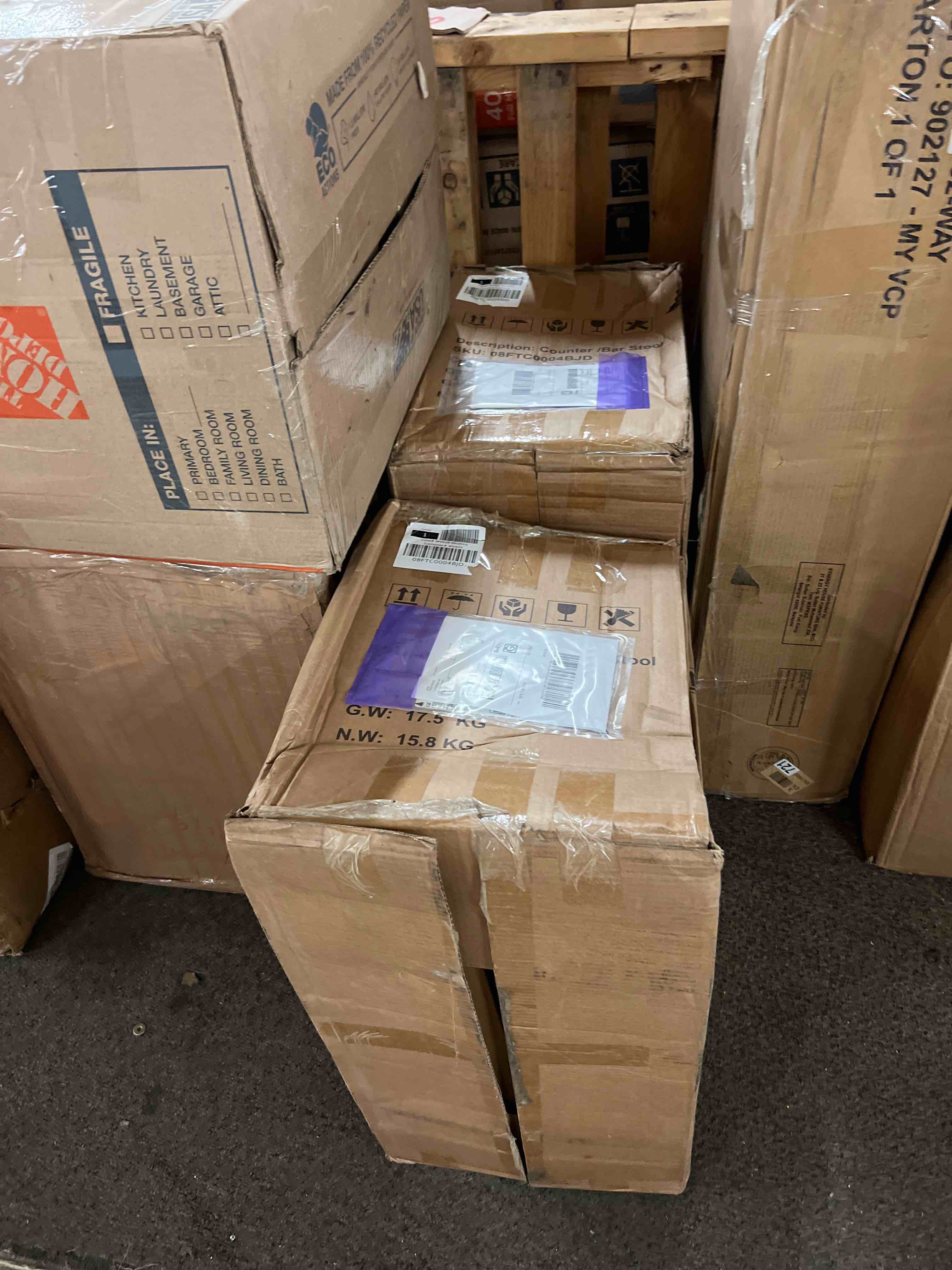 https://s3.amazonaws.com/lotting-images-prod/phillipi/GRA1902117_1756922976774.jpeg