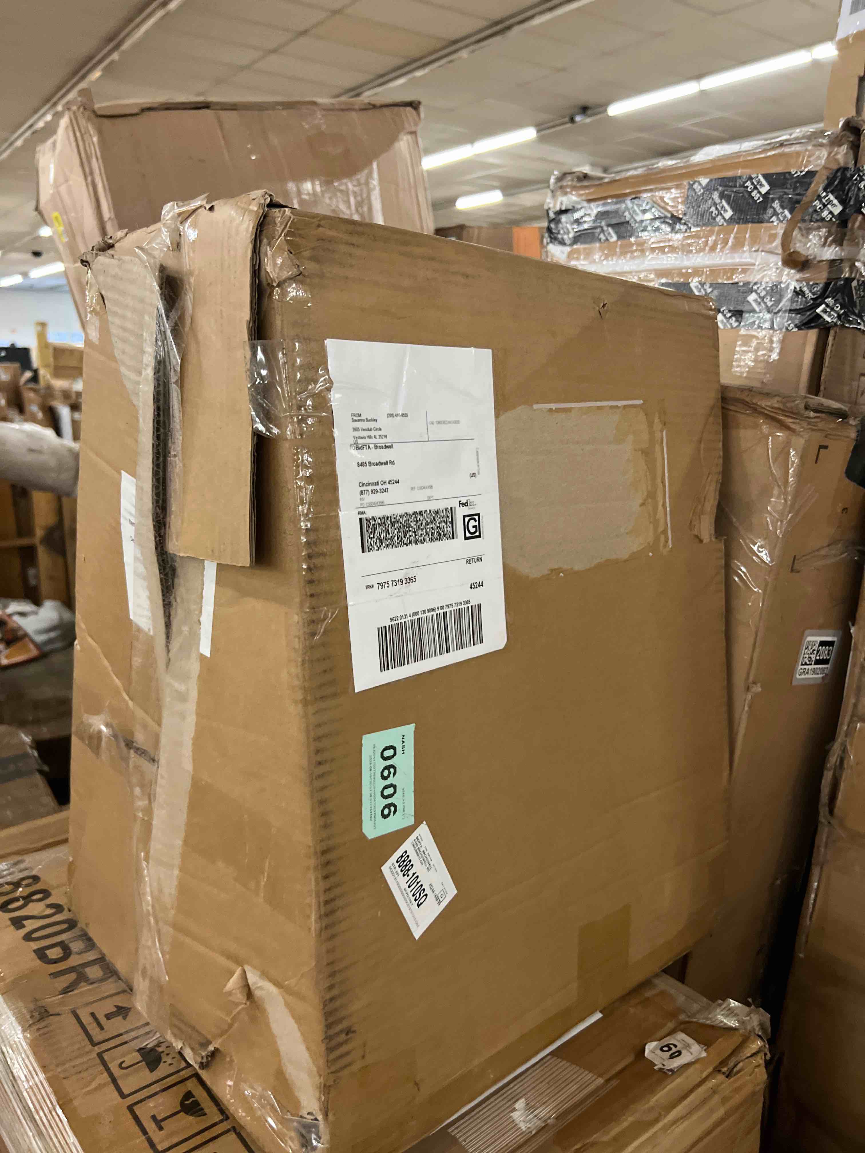 https://s3.amazonaws.com/lotting-images-prod/phillipi/GRA1902118_1756924718803.jpeg