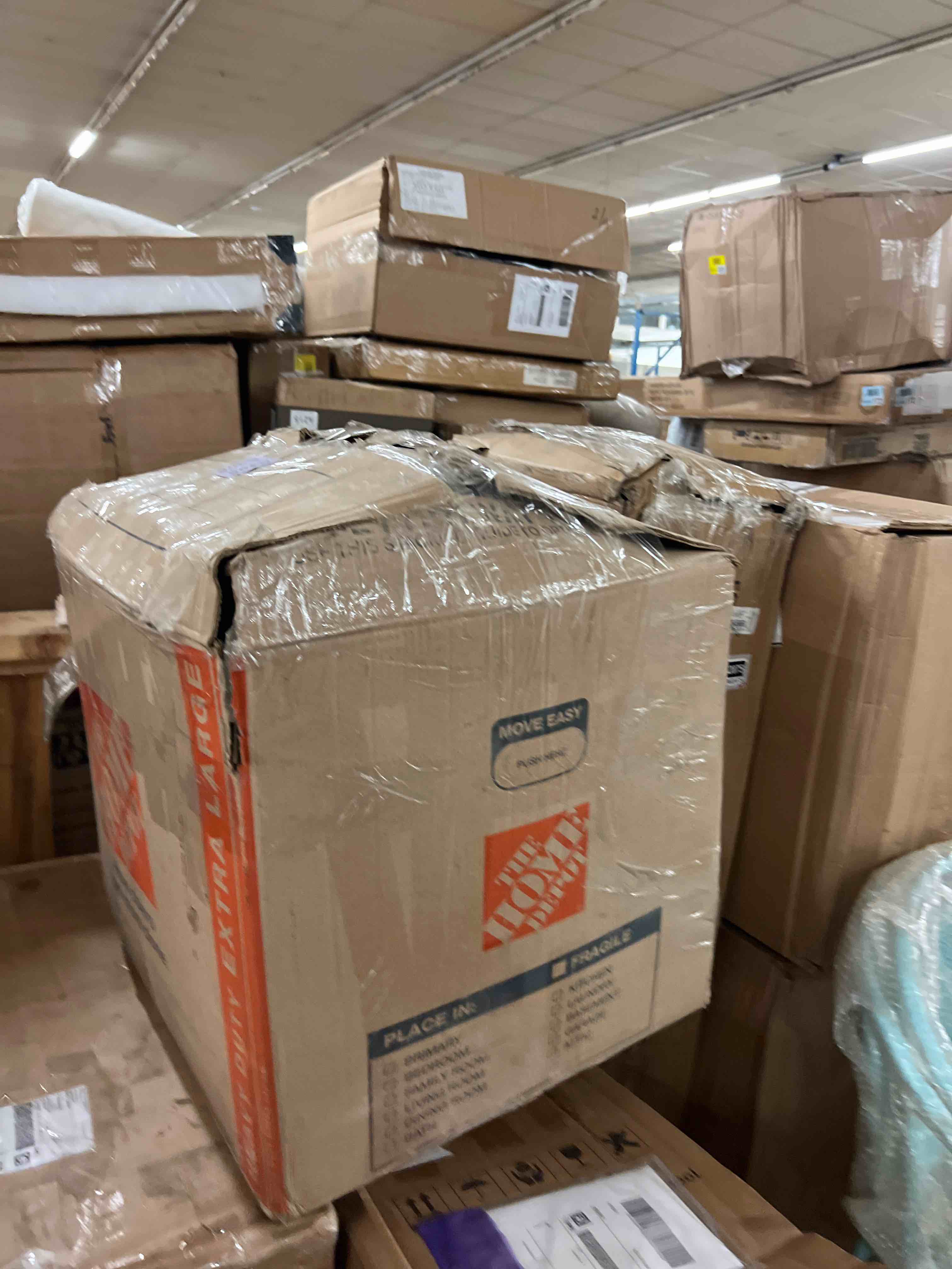 https://s3.amazonaws.com/lotting-images-prod/phillipi/GRA1902121_1756926057673.jpeg