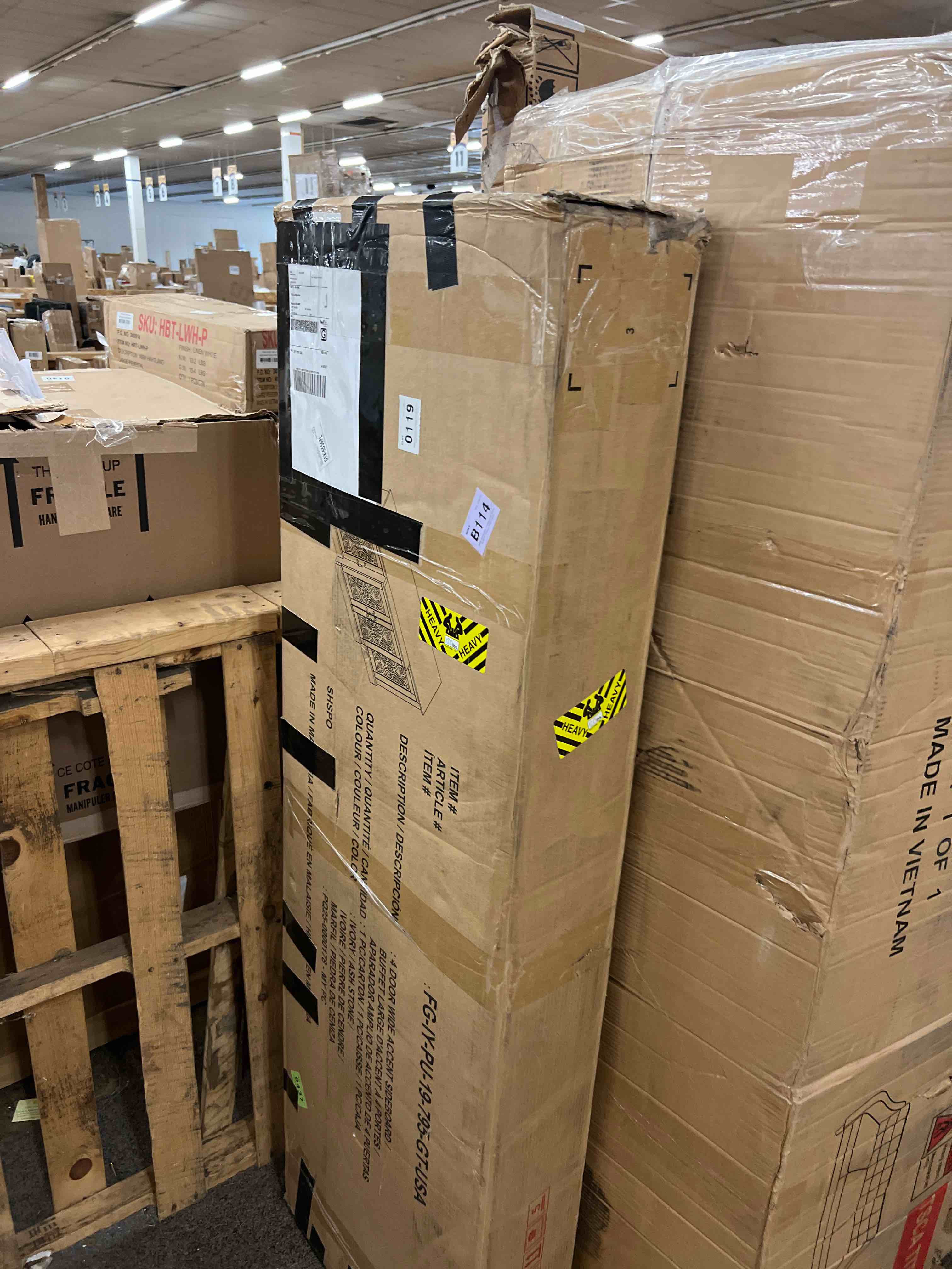 https://s3.amazonaws.com/lotting-images-prod/phillipi/GRA1902136_1757082803078.jpeg