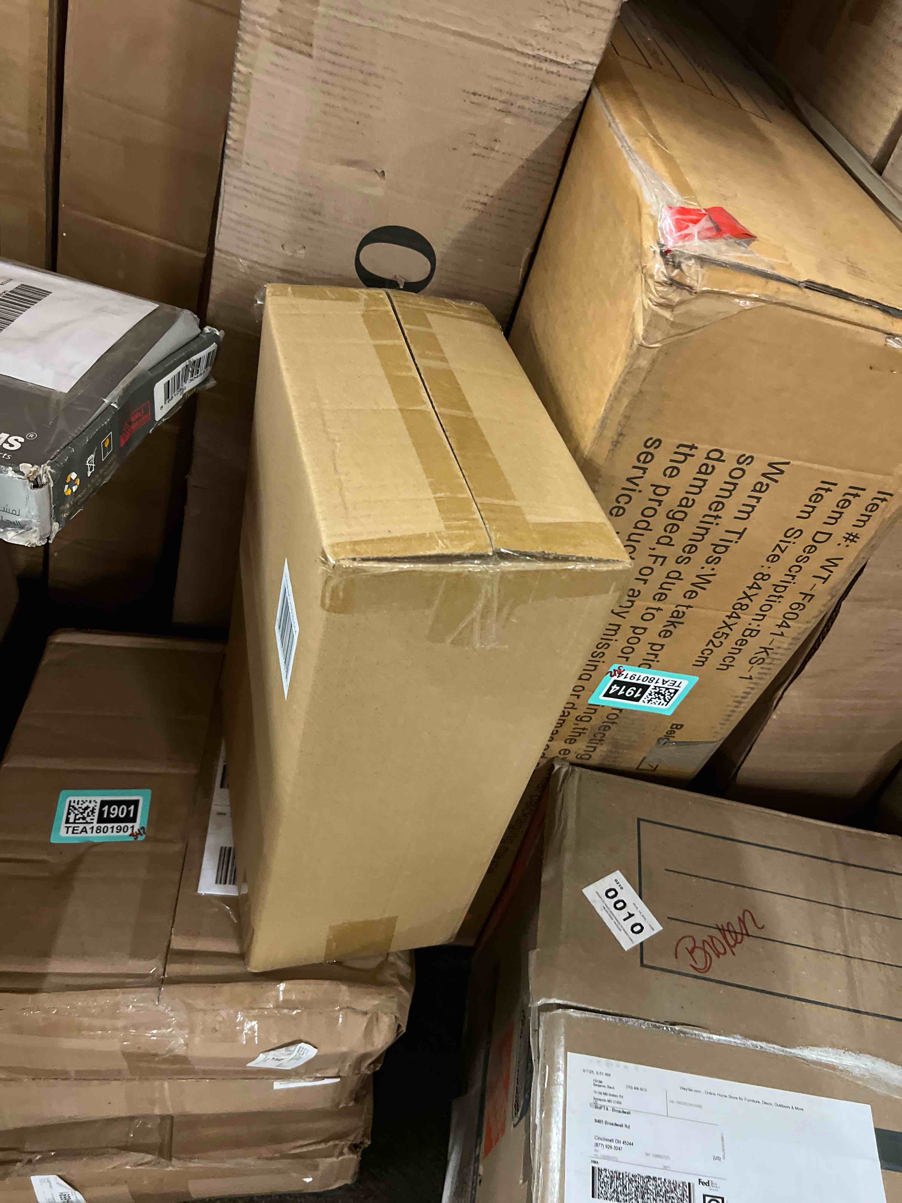 https://s3.amazonaws.com/lotting-images-prod/phillipi/GRA1902151_1757079248170.jpeg