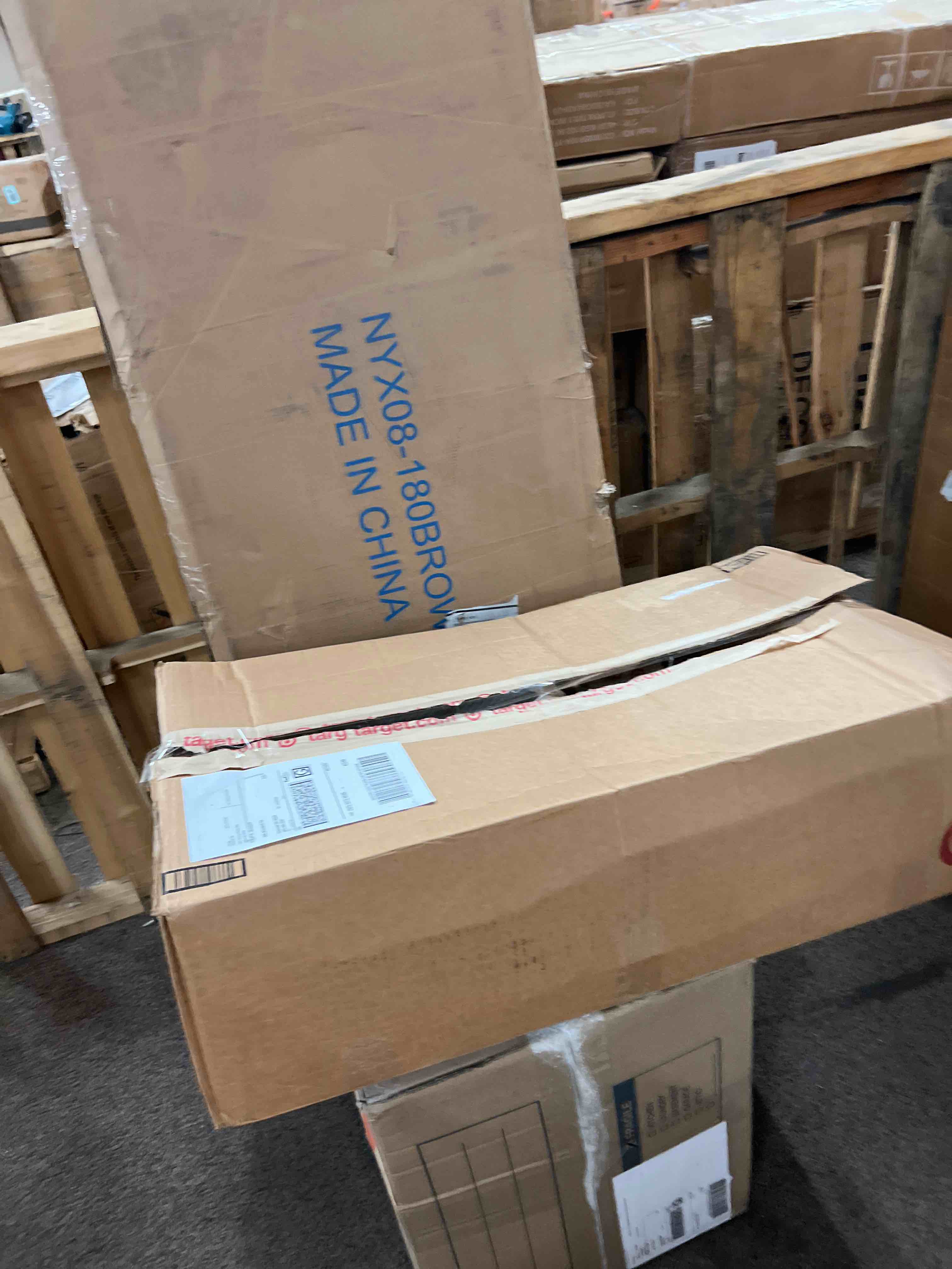 https://s3.amazonaws.com/lotting-images-prod/phillipi/GRA1902154_1756958520311.jpeg