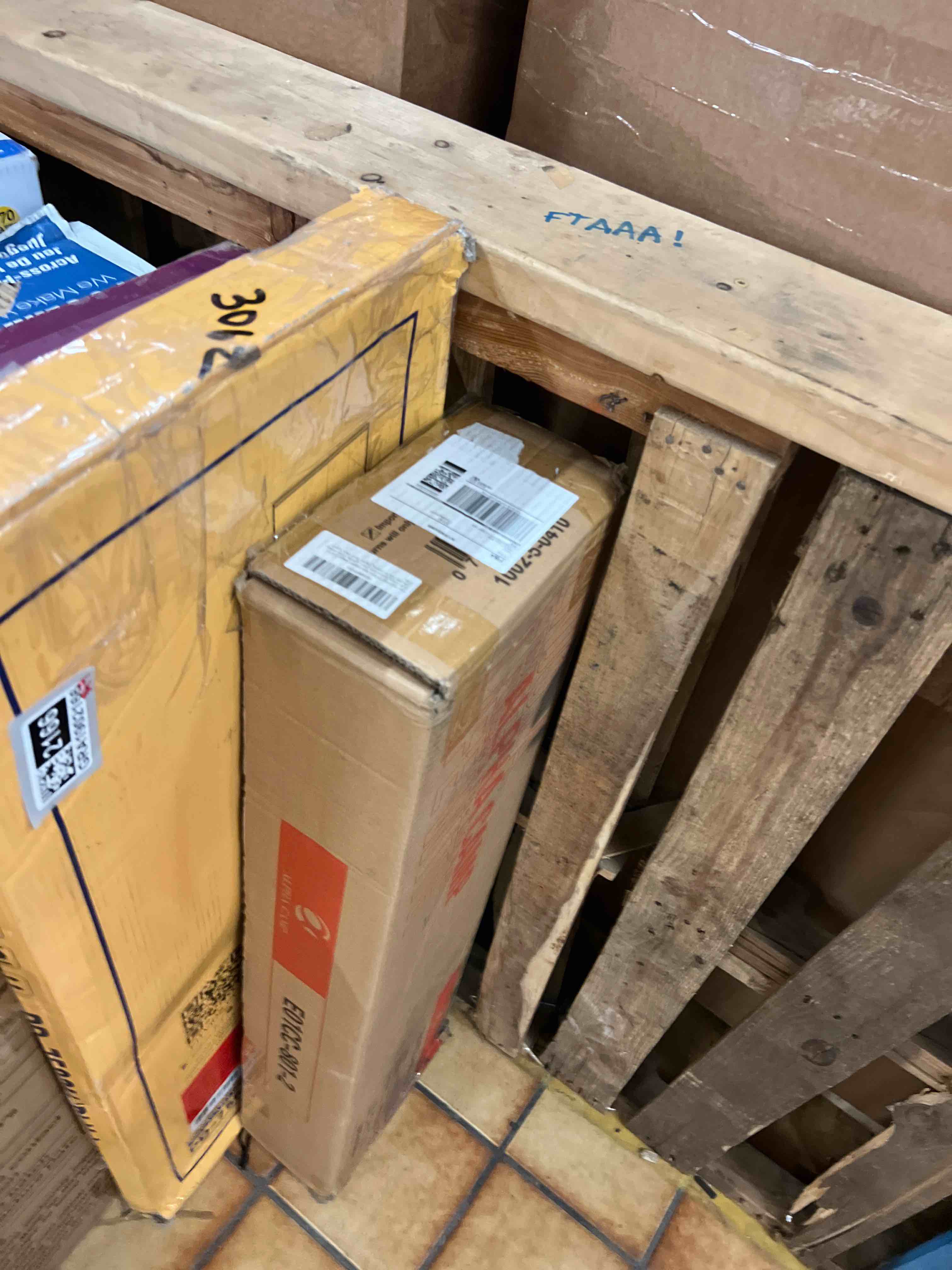 https://s3.amazonaws.com/lotting-images-prod/phillipi/GRA1902167_1757021696792.jpeg