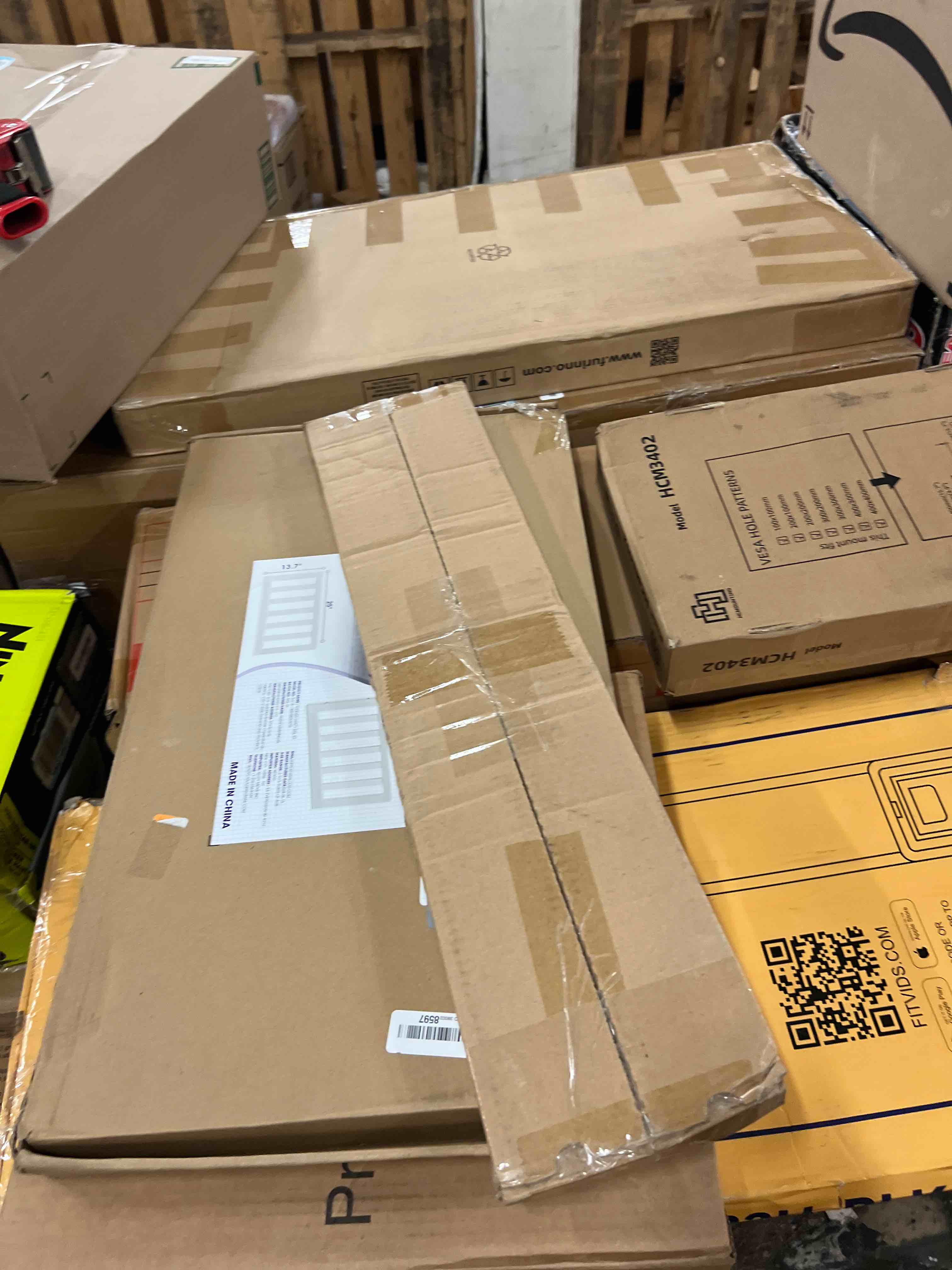 https://s3.amazonaws.com/lotting-images-prod/phillipi/GRA1902172_1757021408482.jpeg