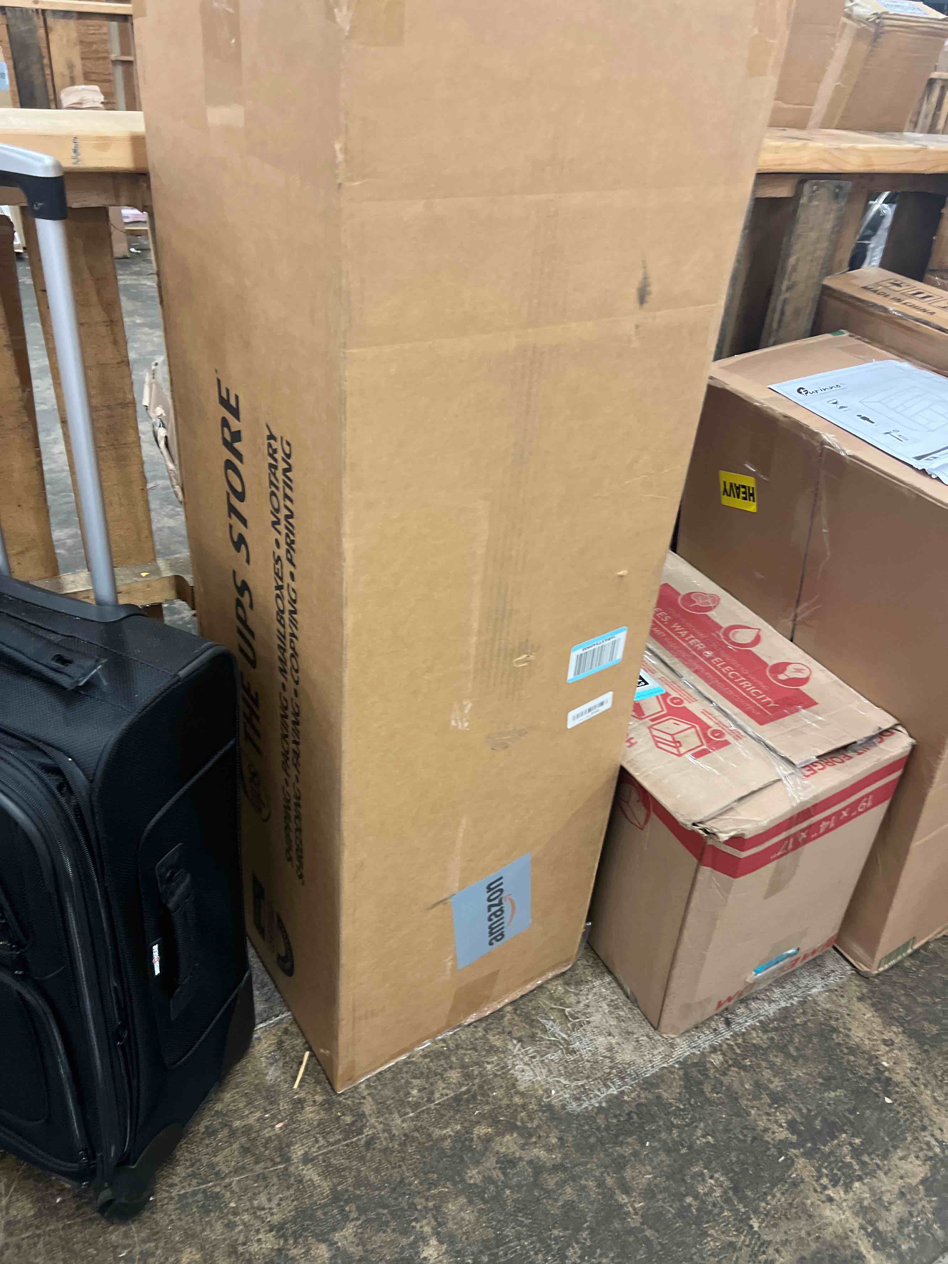 https://s3.amazonaws.com/lotting-images-prod/phillipi/GRA1902301_1757301433043.jpeg