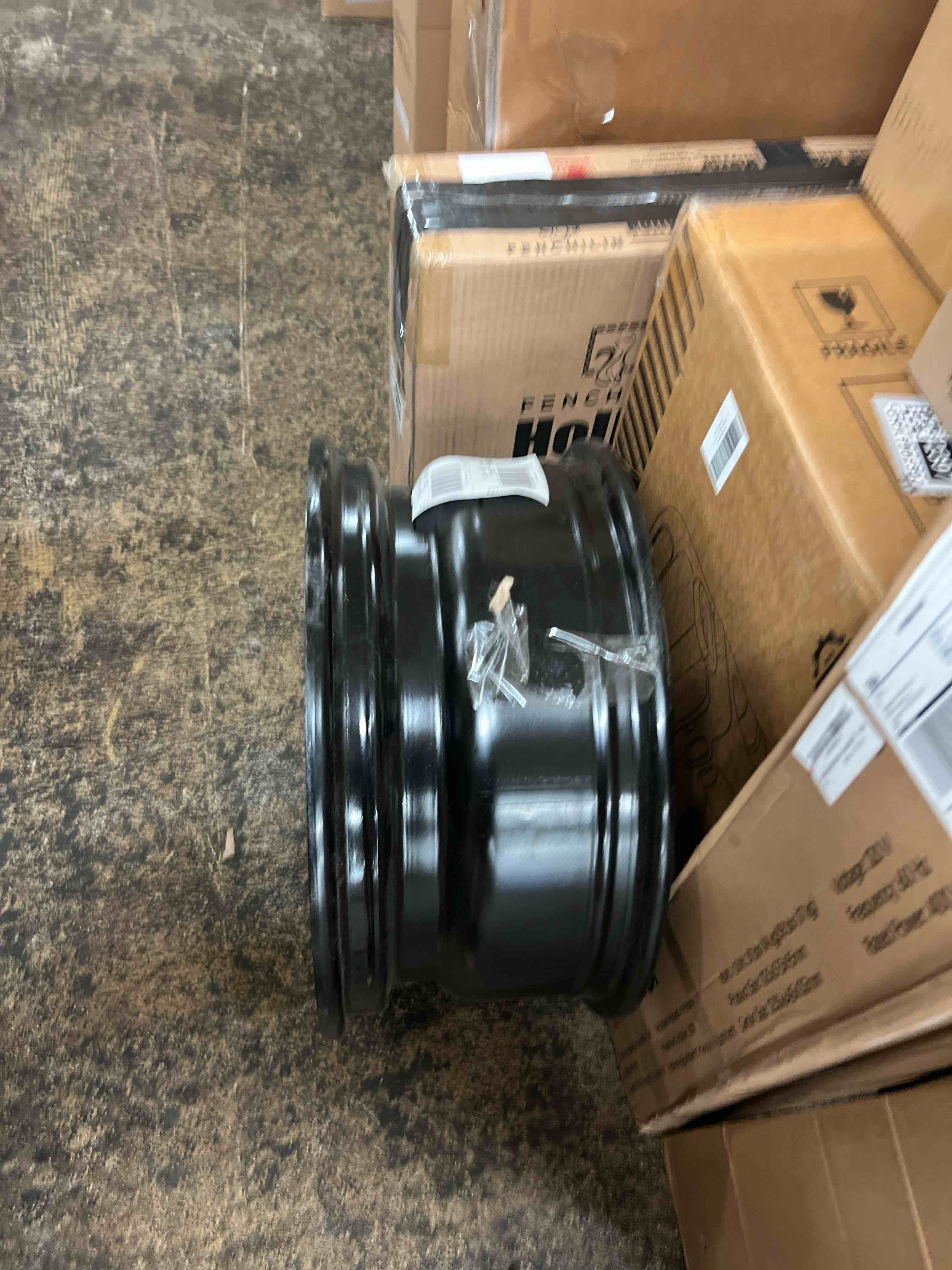 https://s3.amazonaws.com/lotting-images-prod/phillipi/GRA1902372_1757465475761.jpeg