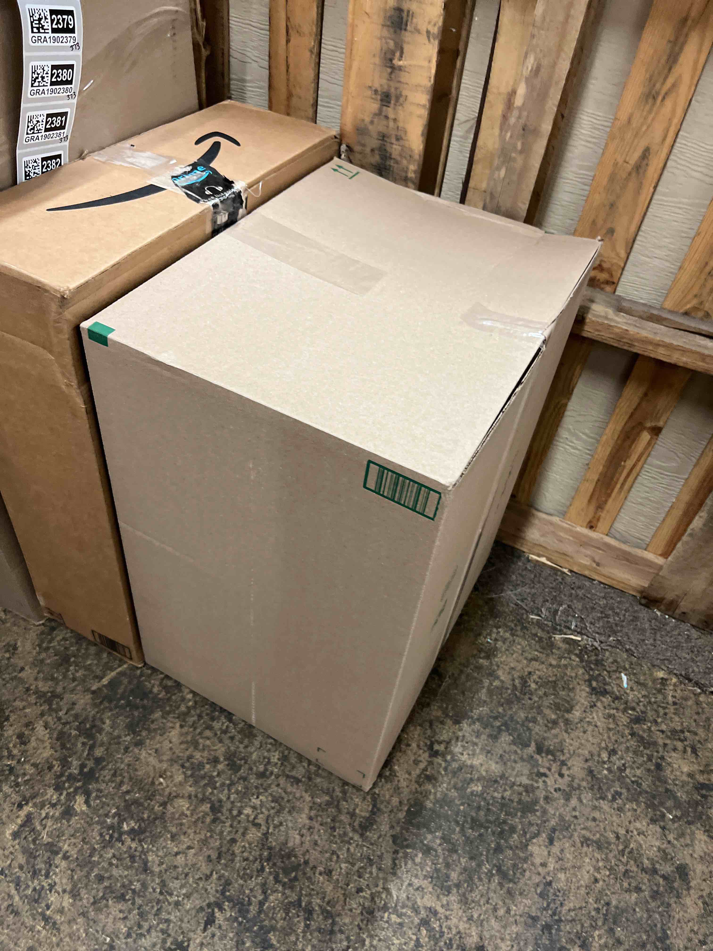 https://s3.amazonaws.com/lotting-images-prod/phillipi/GRA1902388_1757461361994.jpeg