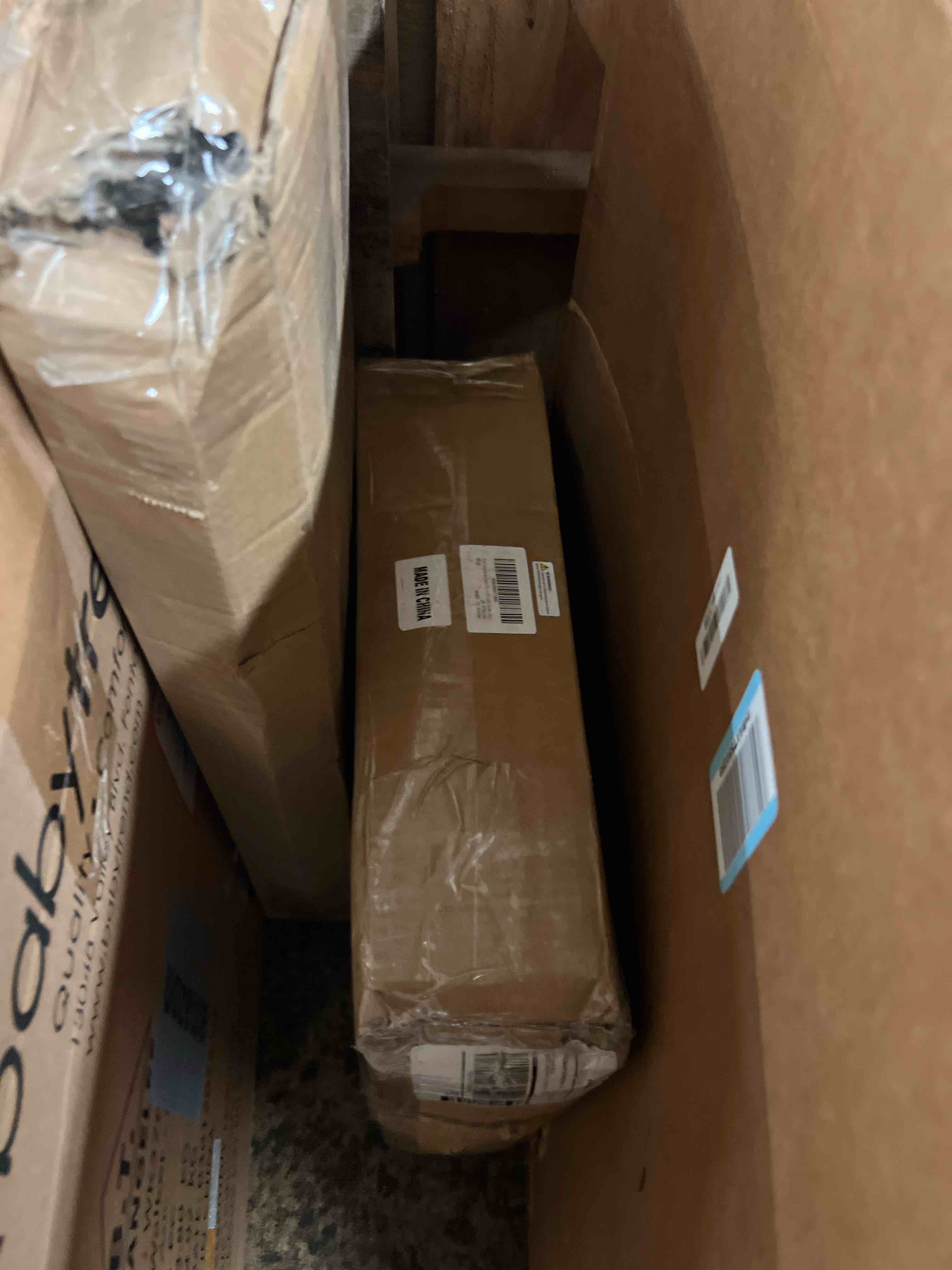 https://s3.amazonaws.com/lotting-images-prod/phillipi/GRA1902394_1757460404242.jpeg