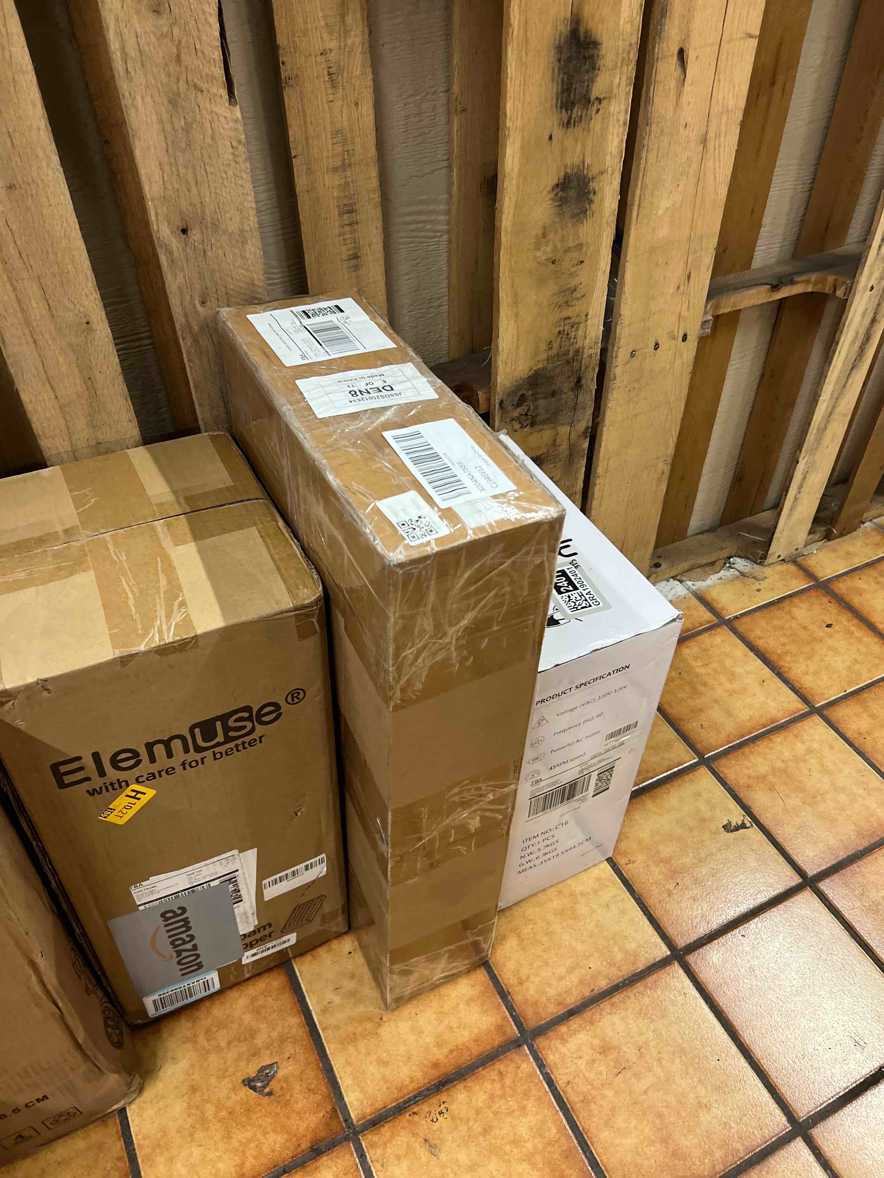 https://s3.amazonaws.com/lotting-images-prod/phillipi/GRA1902400_1757464322281.jpeg