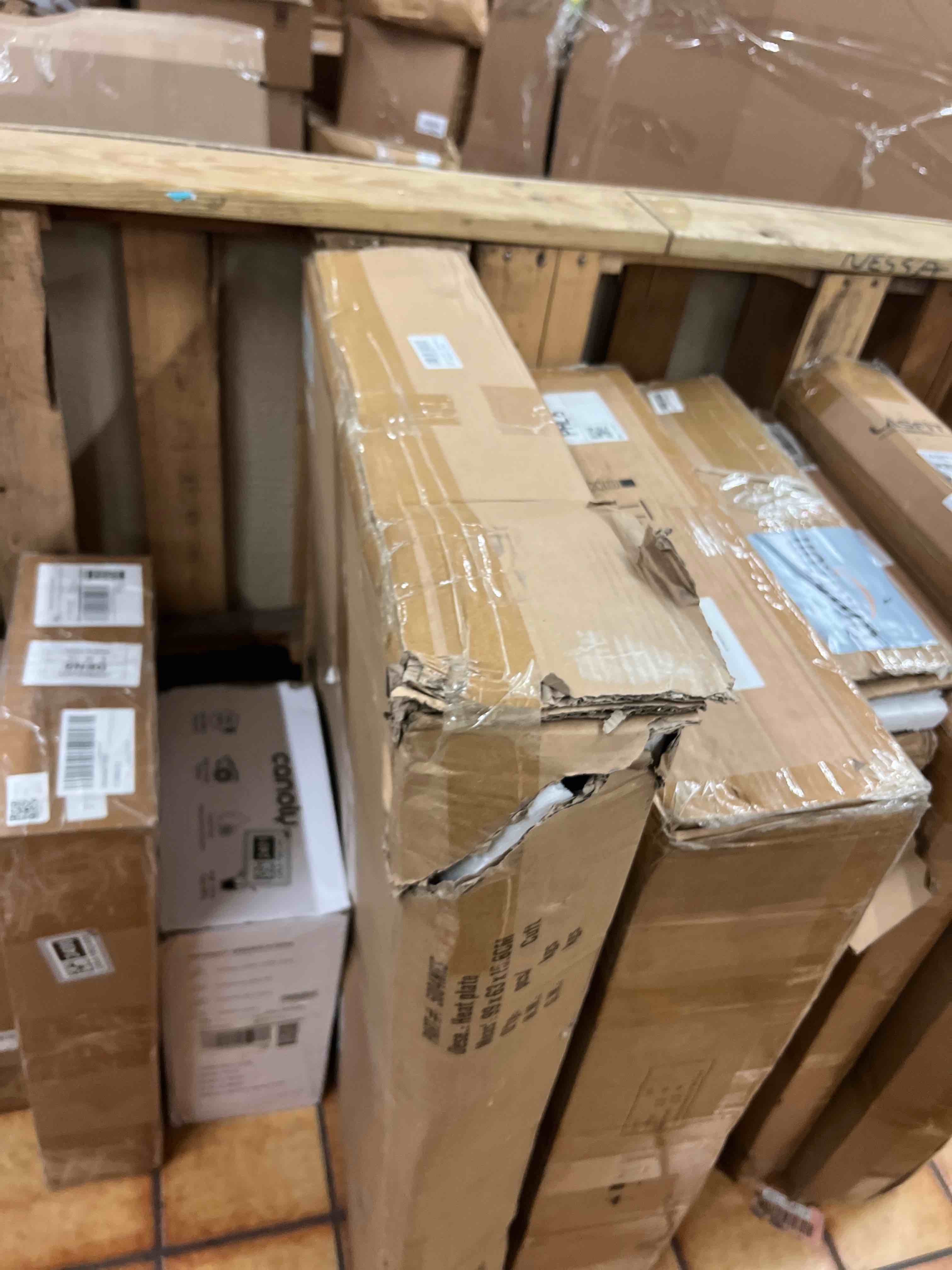 https://s3.amazonaws.com/lotting-images-prod/phillipi/GRA1902432_1757468482031.jpeg