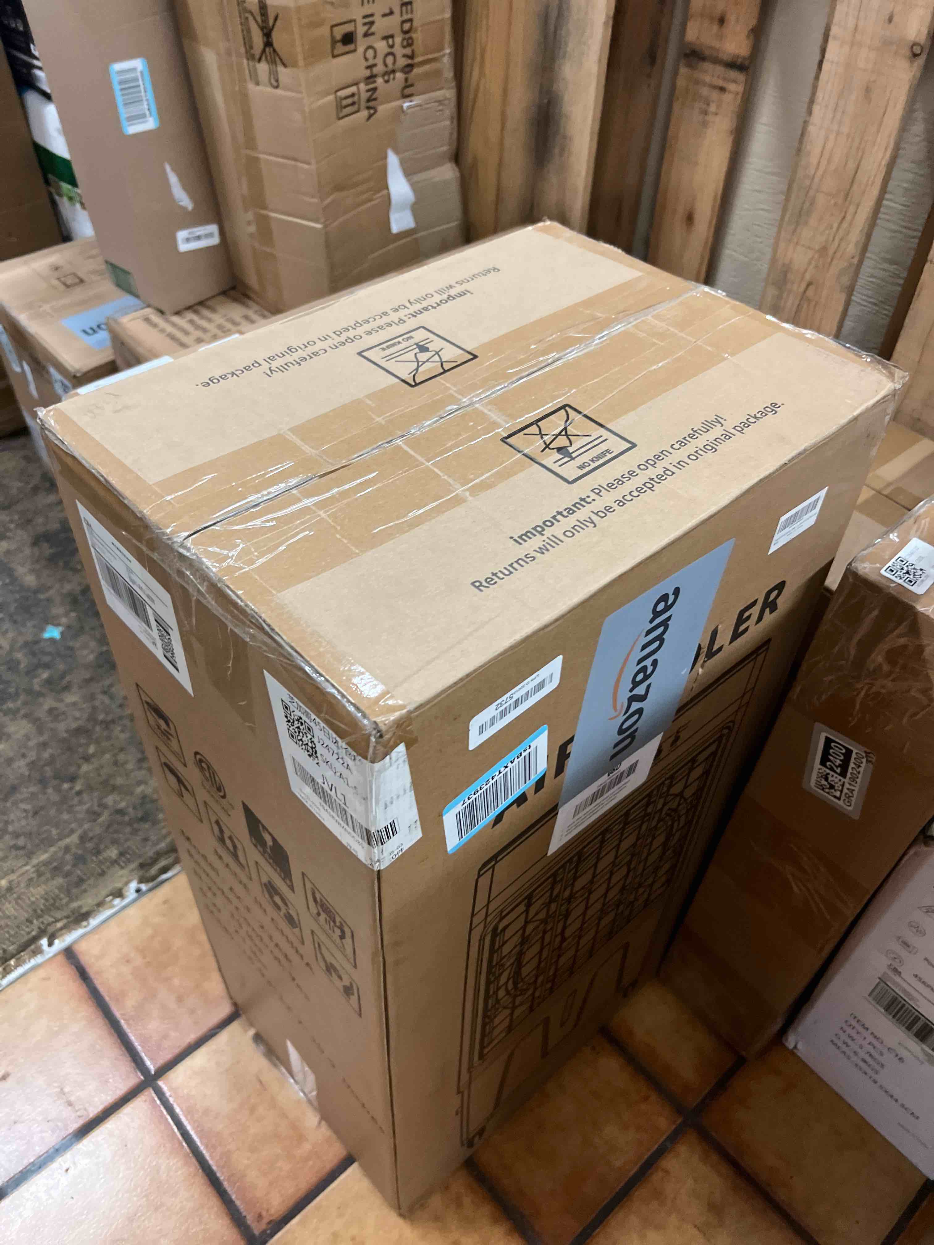 https://s3.amazonaws.com/lotting-images-prod/phillipi/GRA1902435_1757468309872.jpeg