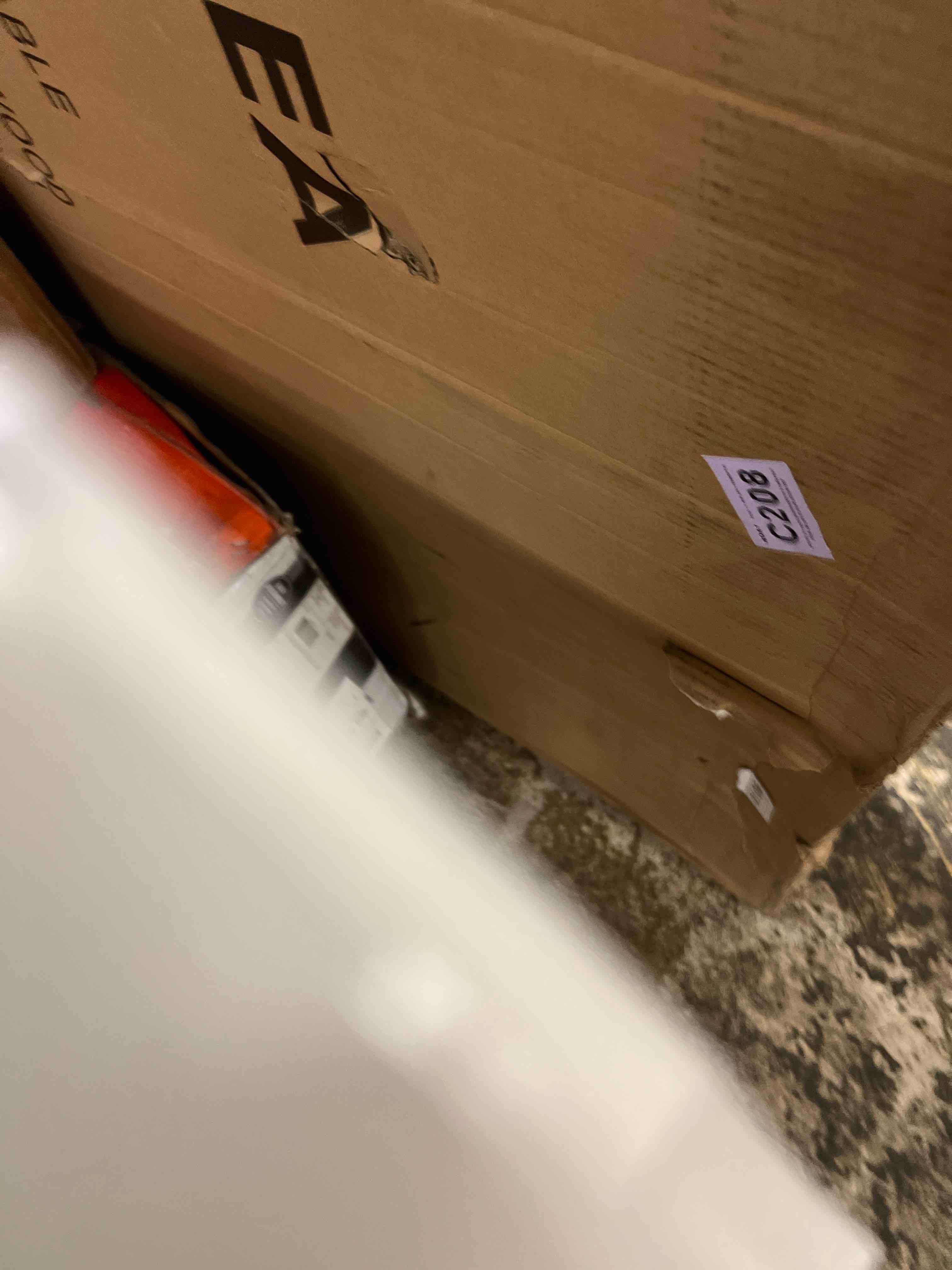https://s3.amazonaws.com/lotting-images-prod/phillipi/GRA1902468_1757557897989.jpeg