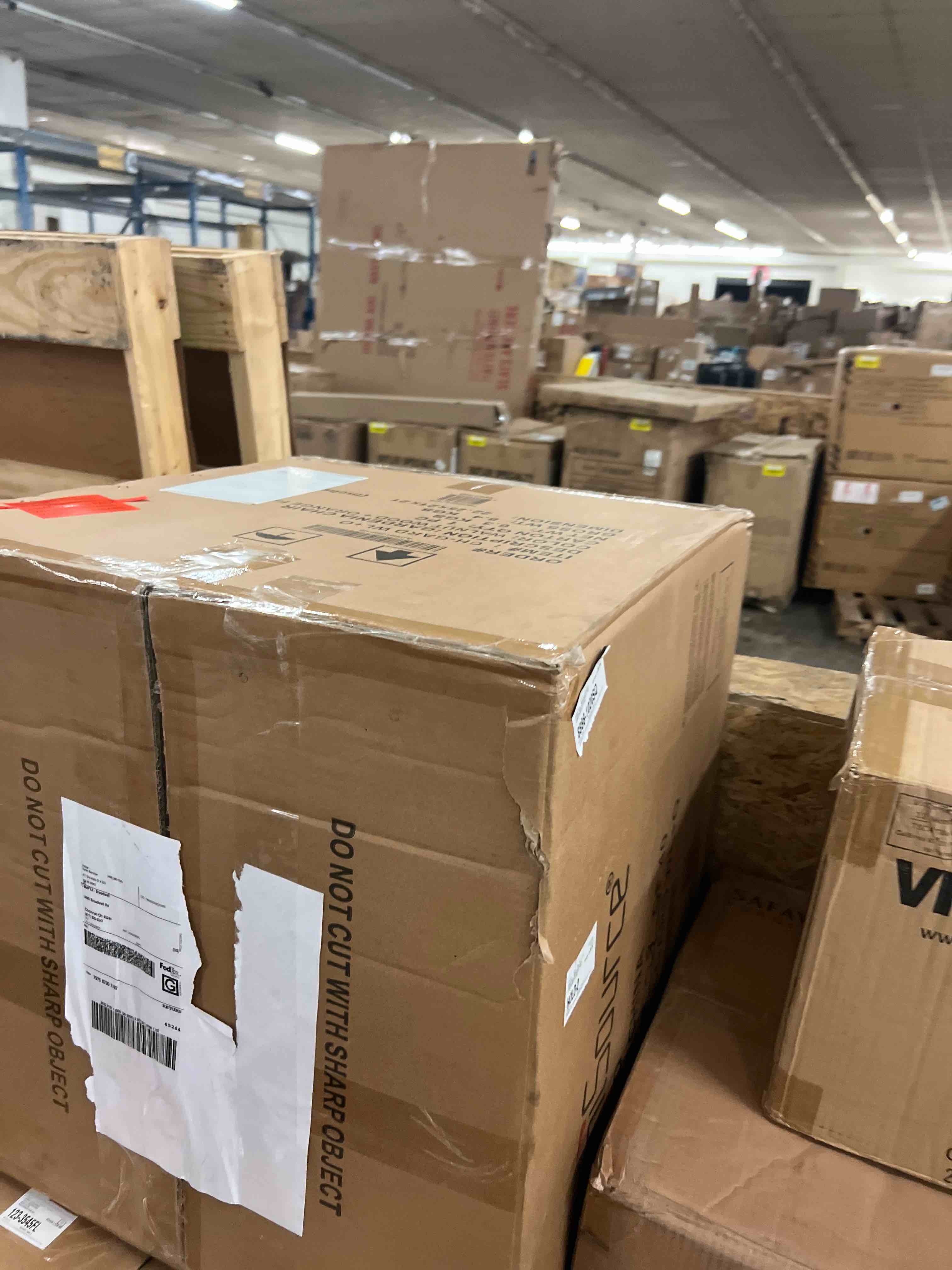 https://s3.amazonaws.com/lotting-images-prod/phillipi/GRA1902495_1757621566673.jpeg