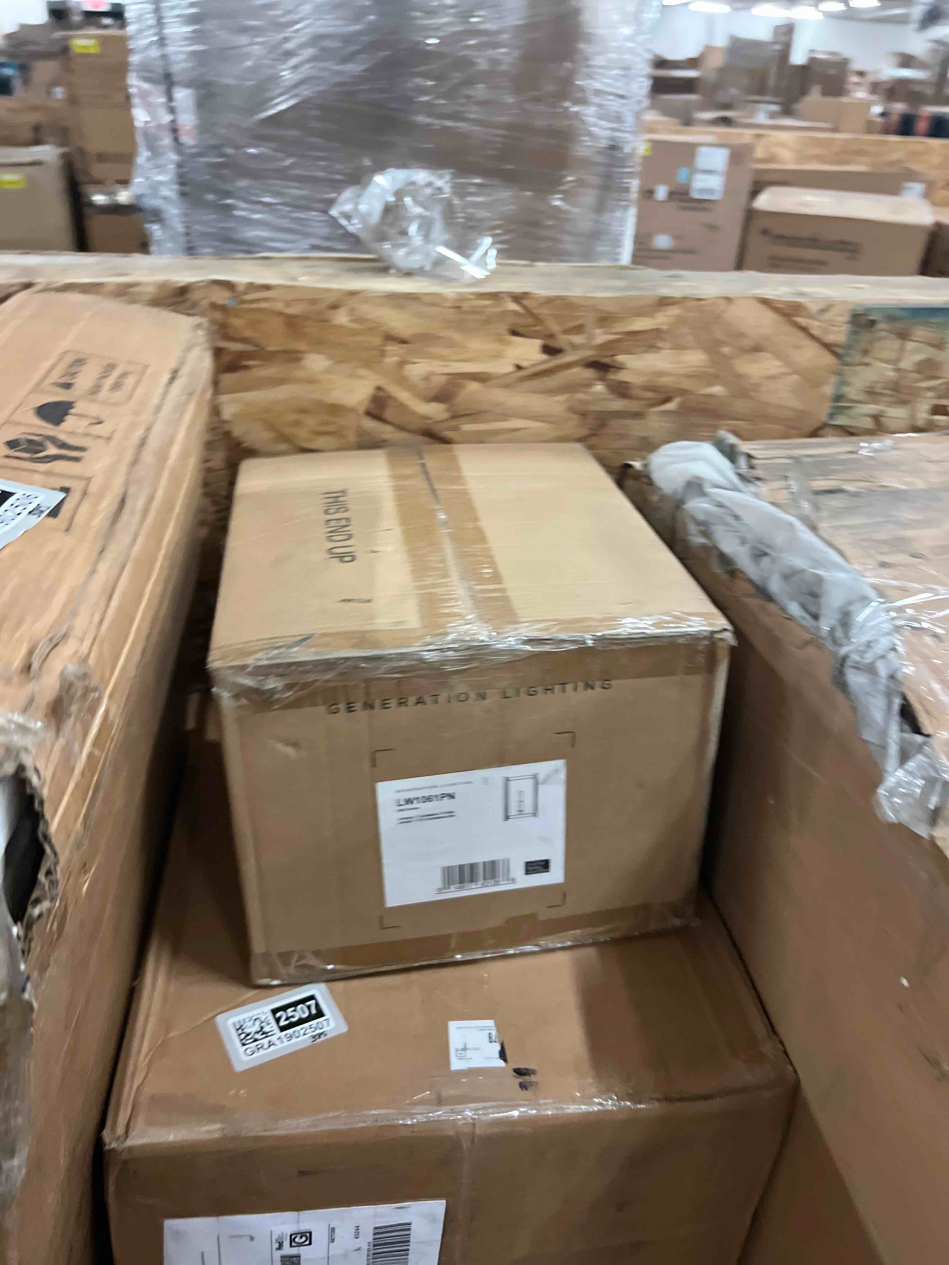 https://s3.amazonaws.com/lotting-images-prod/phillipi/GRA1902505_1757620318817.jpeg