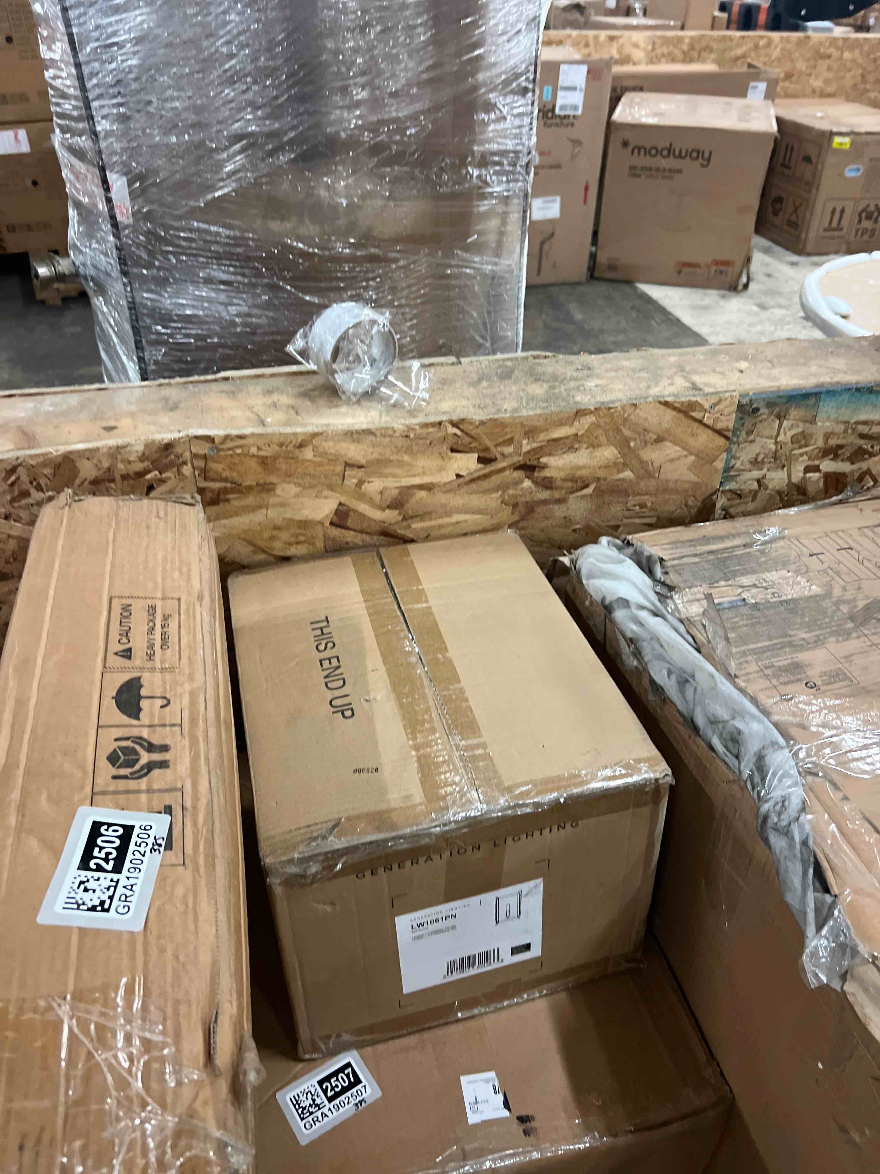 https://s3.amazonaws.com/lotting-images-prod/phillipi/GRA1902505_1757620320476.jpeg