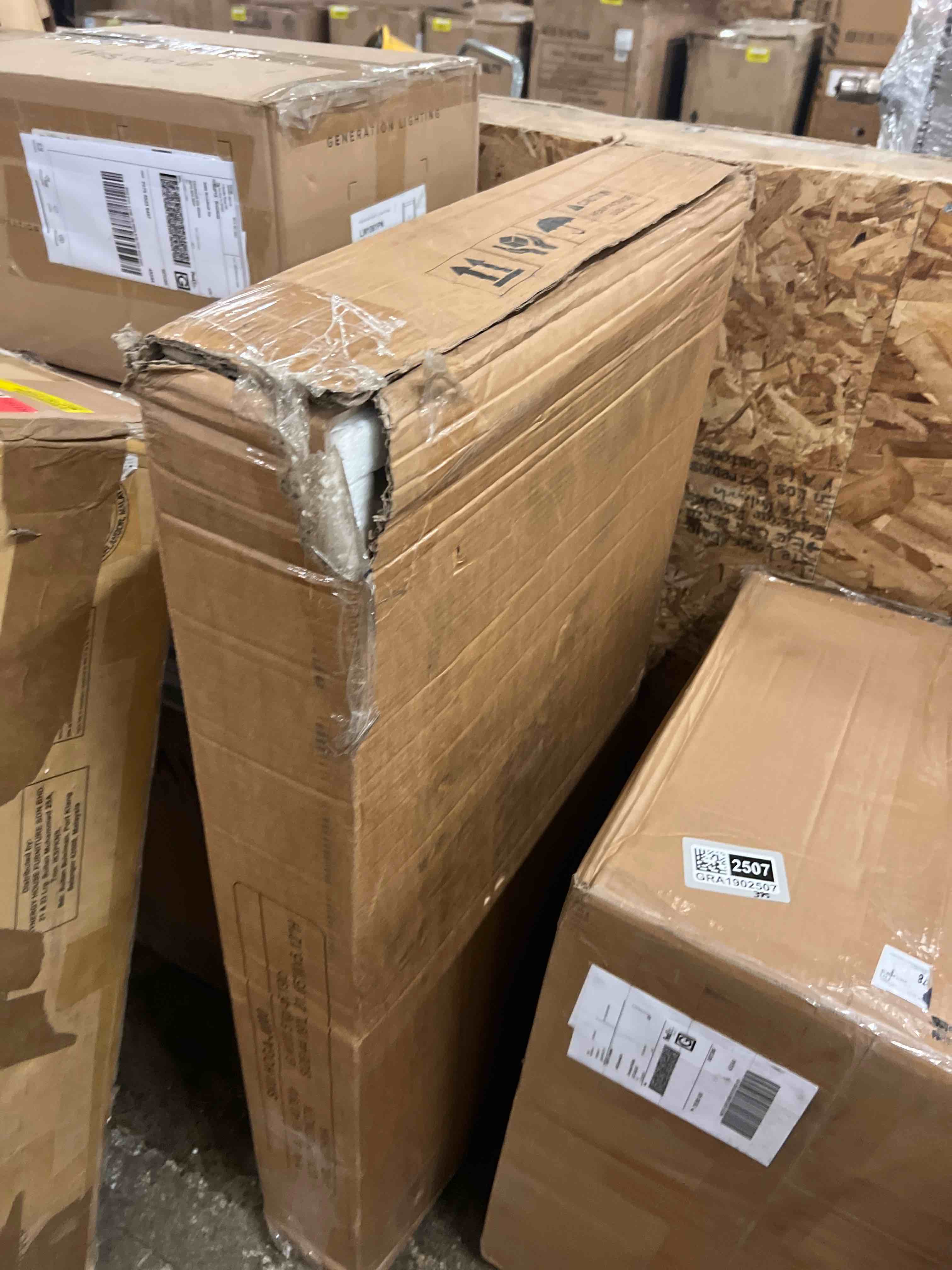 https://s3.amazonaws.com/lotting-images-prod/phillipi/GRA1902506_1757620276389.jpeg
