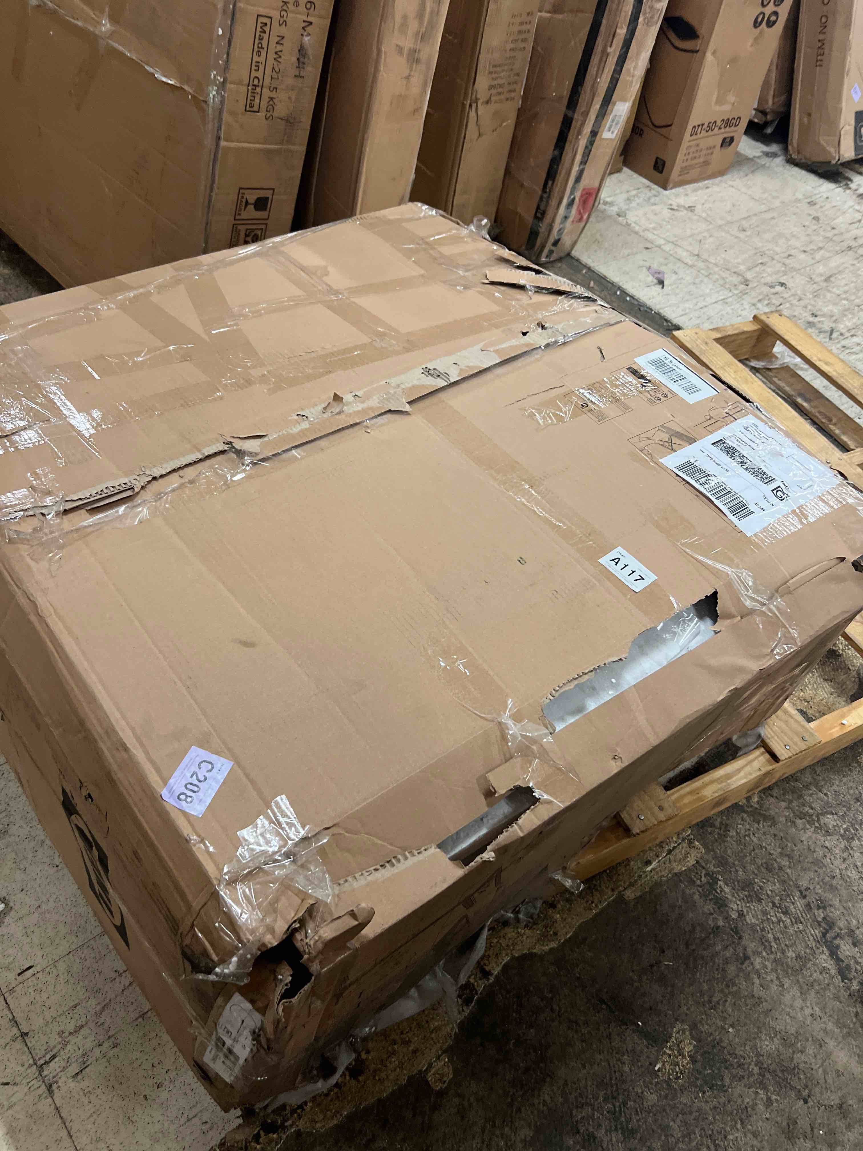 https://s3.amazonaws.com/lotting-images-prod/phillipi/GRA1902514_1757617915246.jpeg