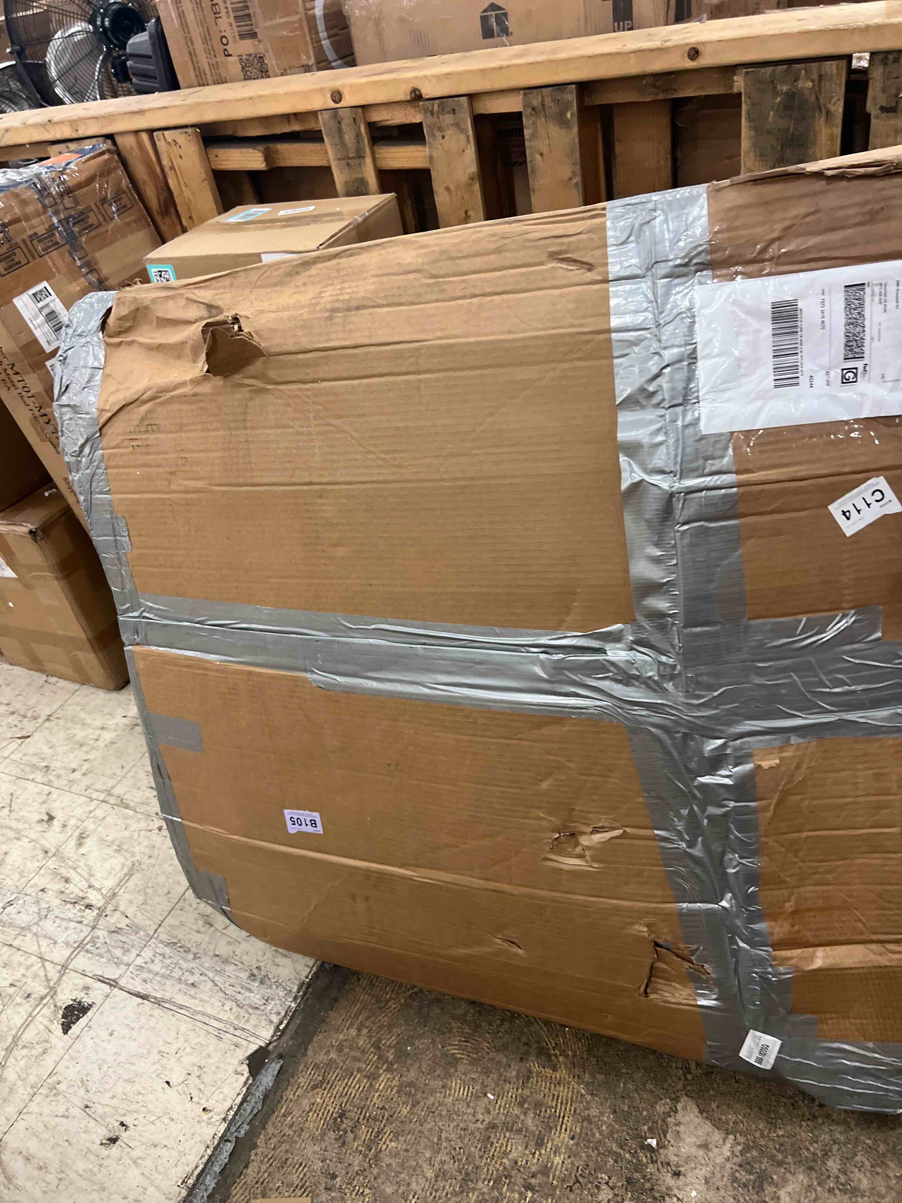 https://s3.amazonaws.com/lotting-images-prod/phillipi/GRA1902516_1757617154302.jpeg