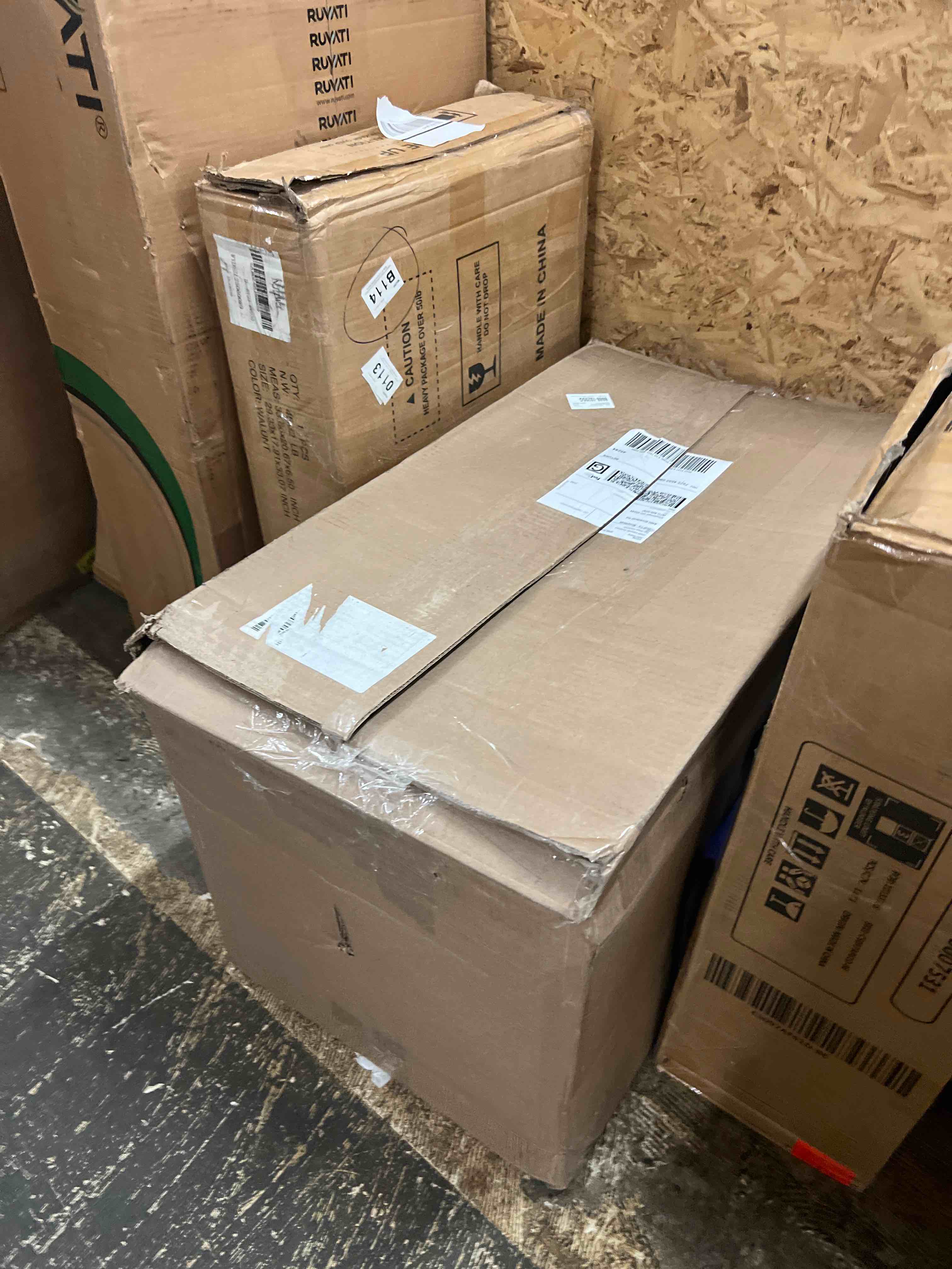 https://s3.amazonaws.com/lotting-images-prod/phillipi/GRA1902542_1757631193161.jpeg