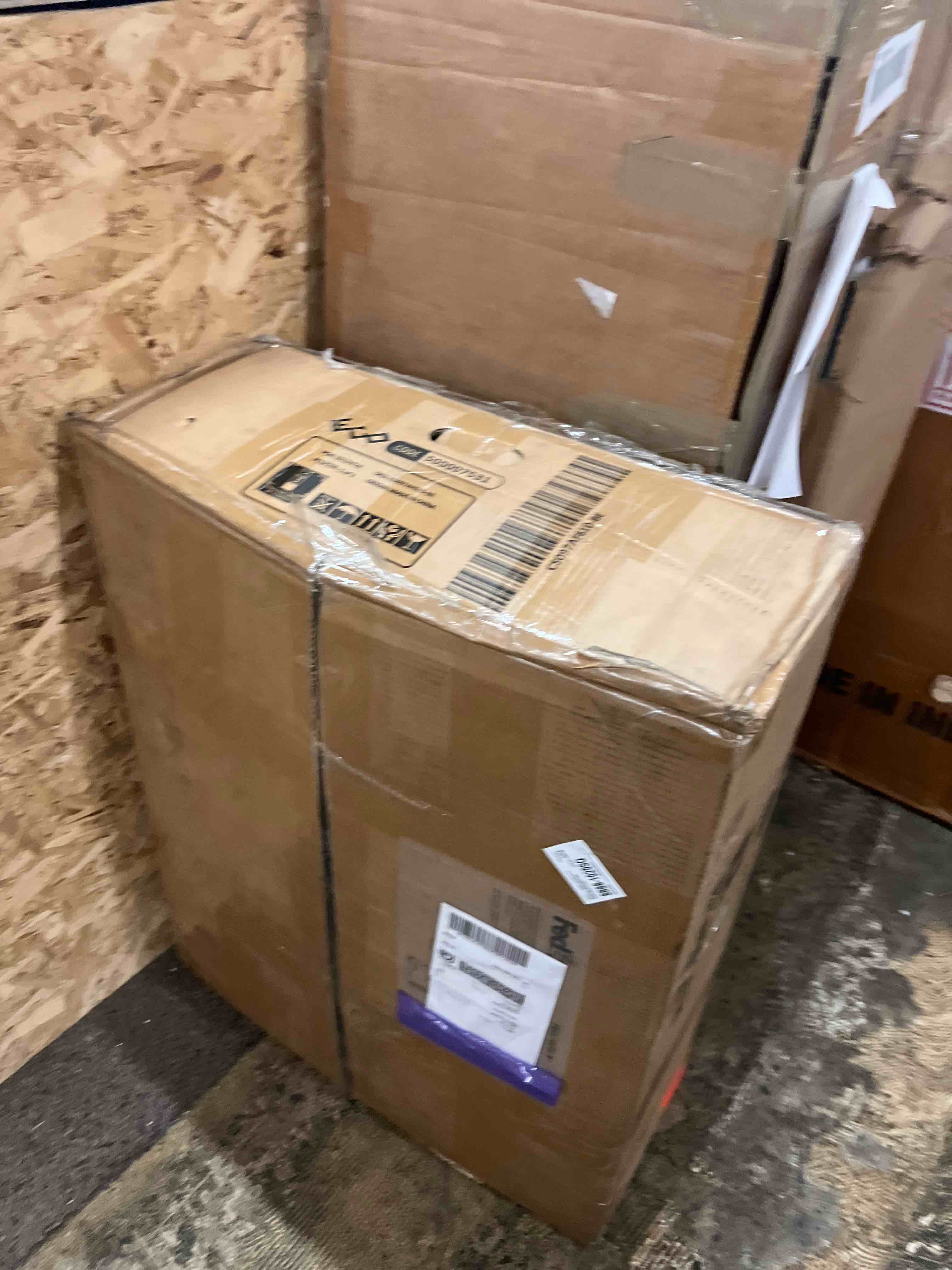 https://s3.amazonaws.com/lotting-images-prod/phillipi/GRA1902545_1757623043245.jpeg