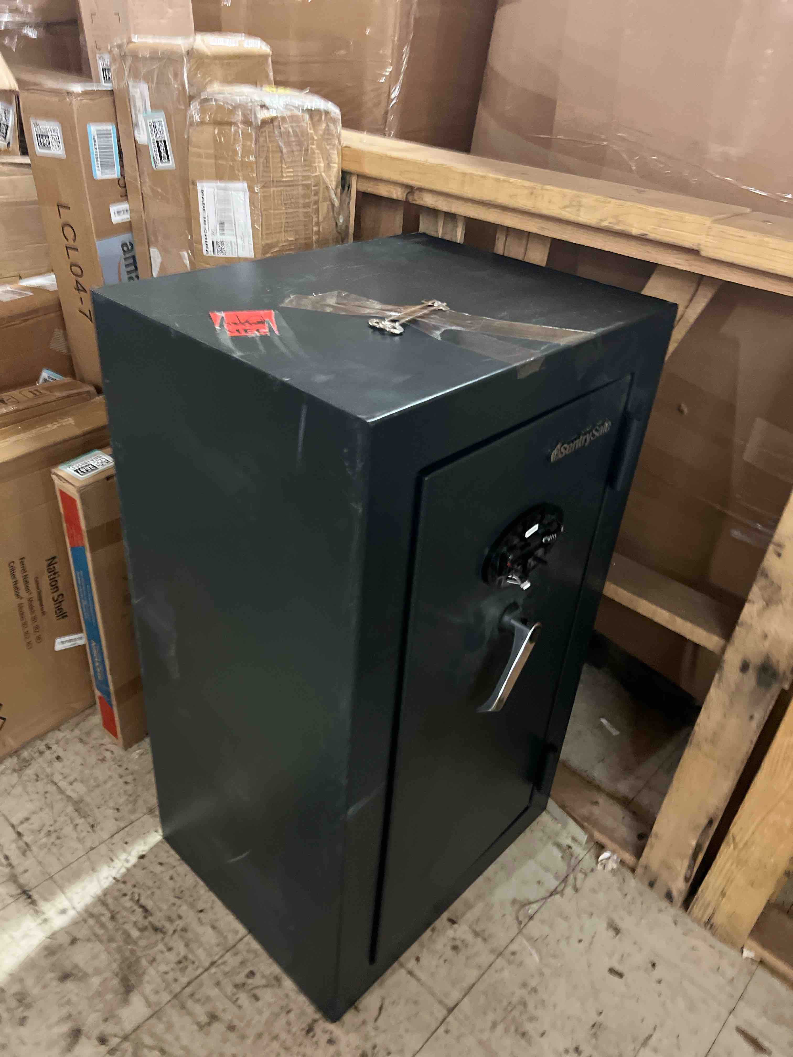 https://s3.amazonaws.com/lotting-images-prod/phillipi/GRA1902673_1758201935886.jpeg