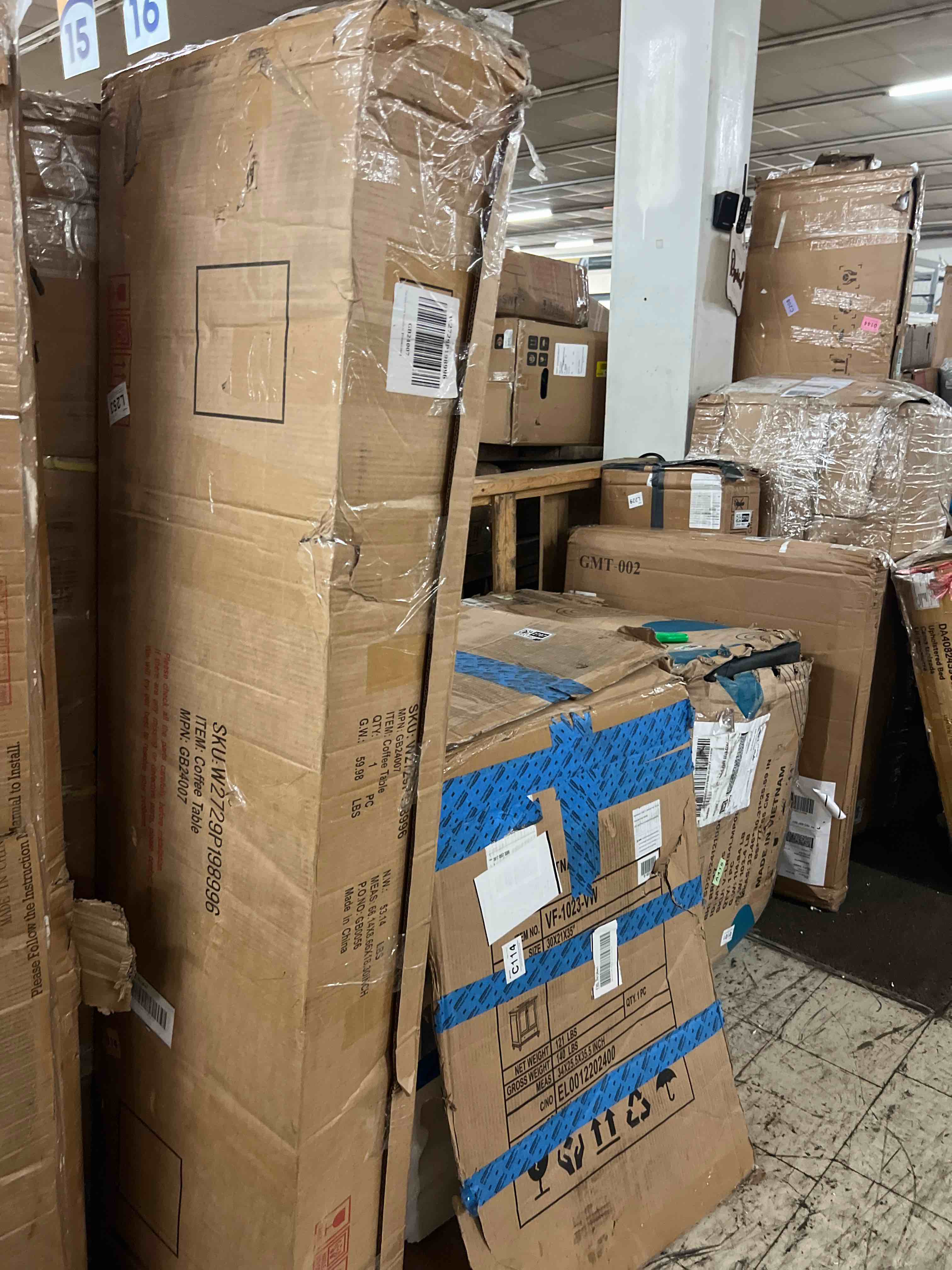 https://s3.amazonaws.com/lotting-images-prod/phillipi/GRA1902709_1758057733635.jpeg